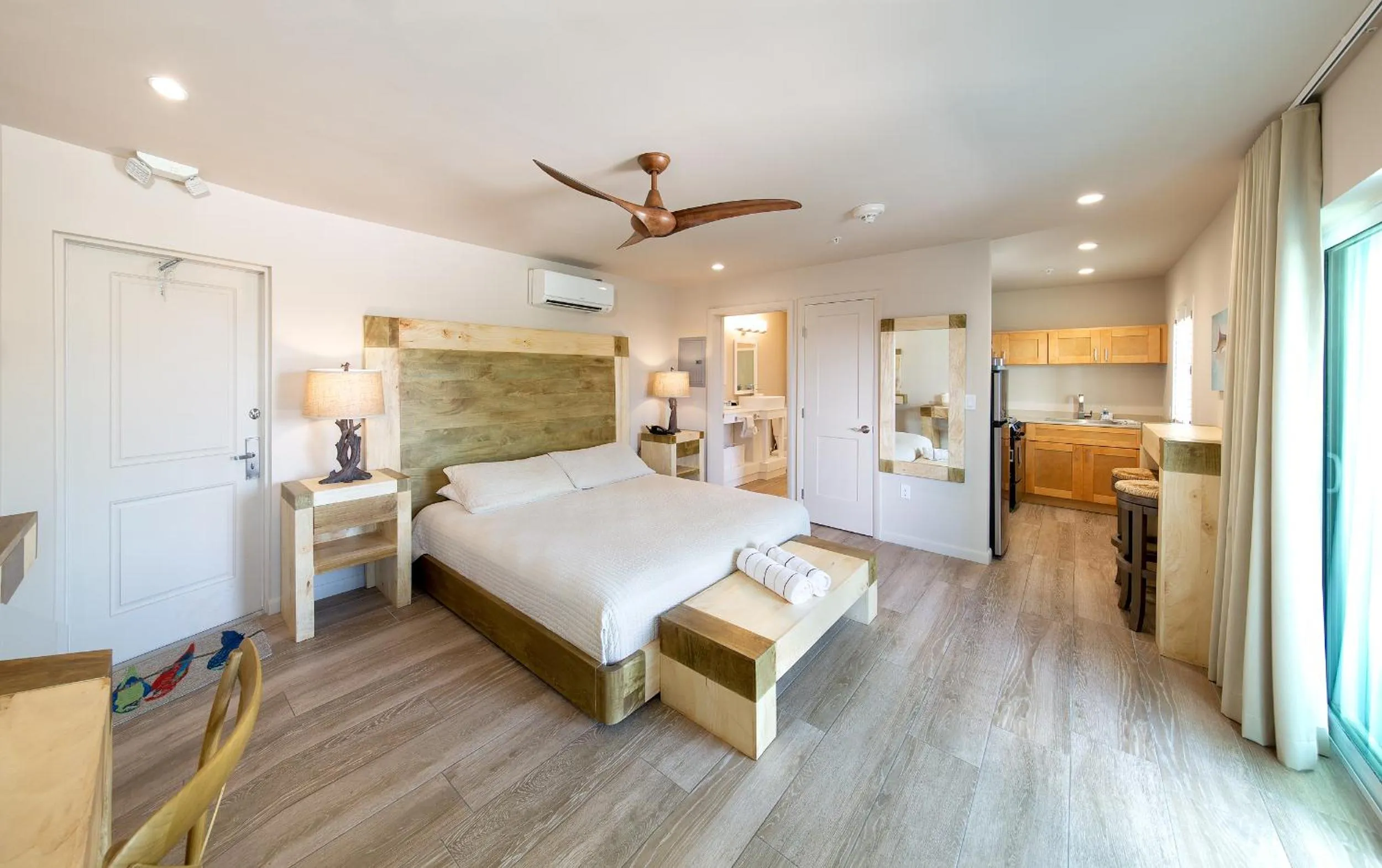 Photo of the whole room, Bed in Lime Tree Bay Resort