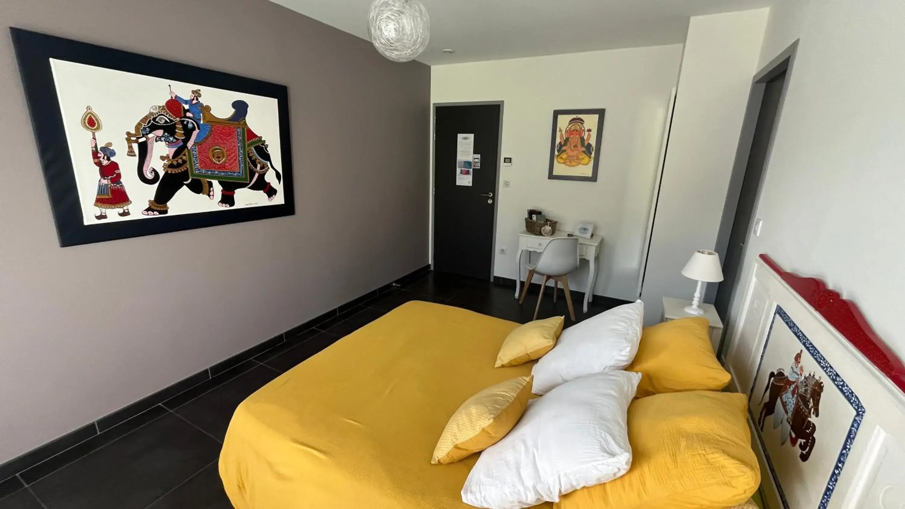 Double Room with Pool and Garden View in Domaine Georges V Double Room with Pool and Garden View in Domaine Georges V