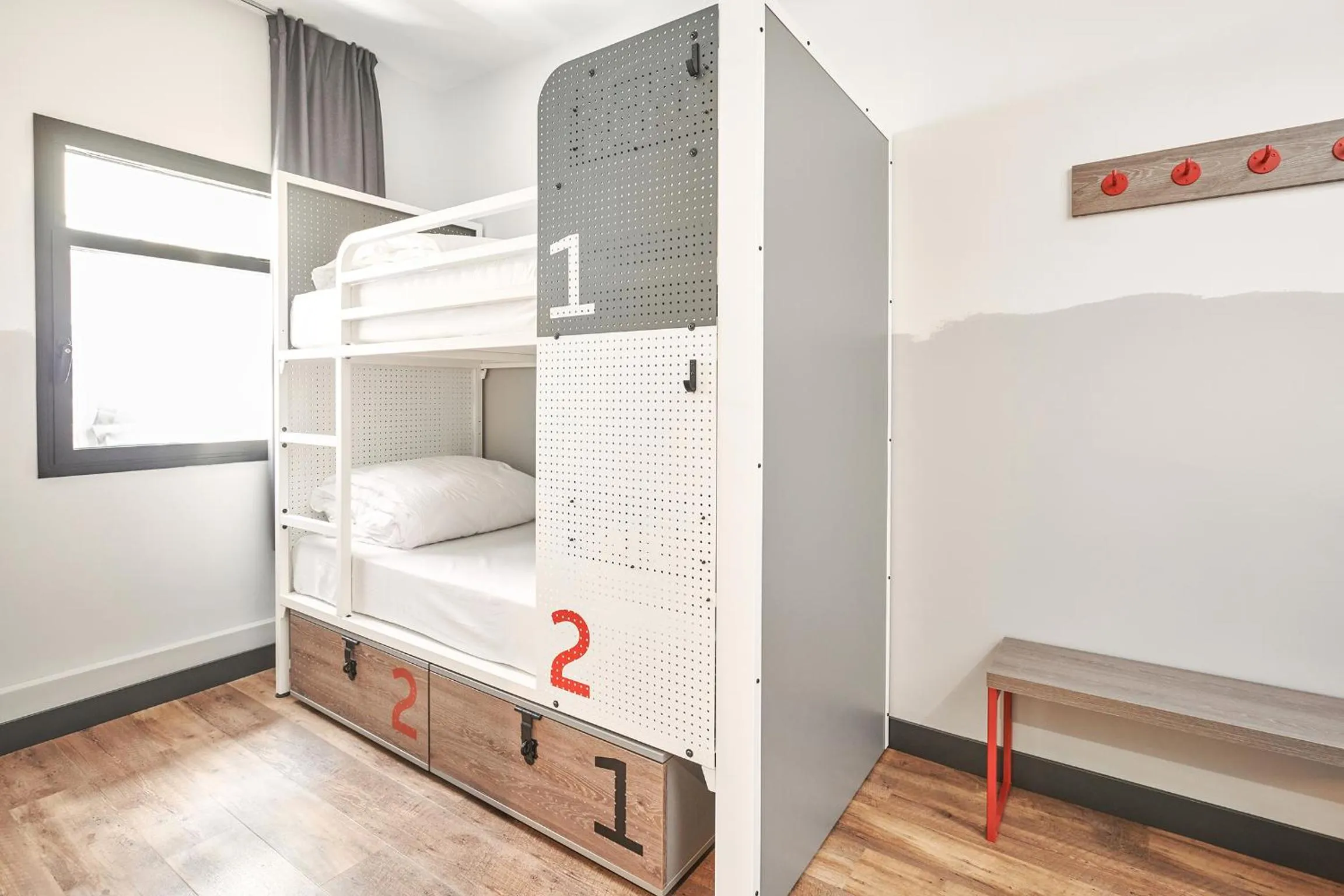 bunk bed, Bed in Generator Madrid