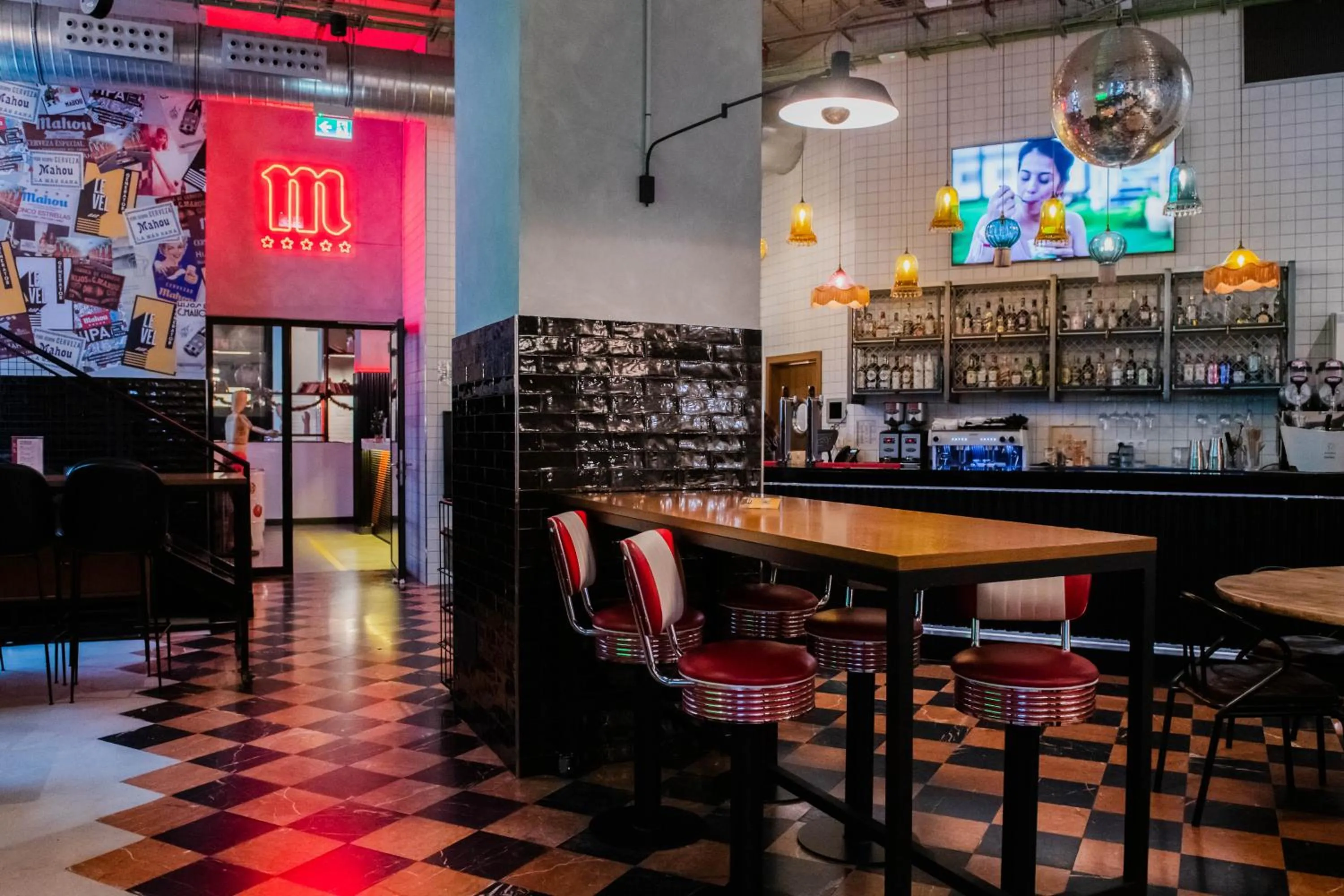 Lounge or bar in Generator Madrid