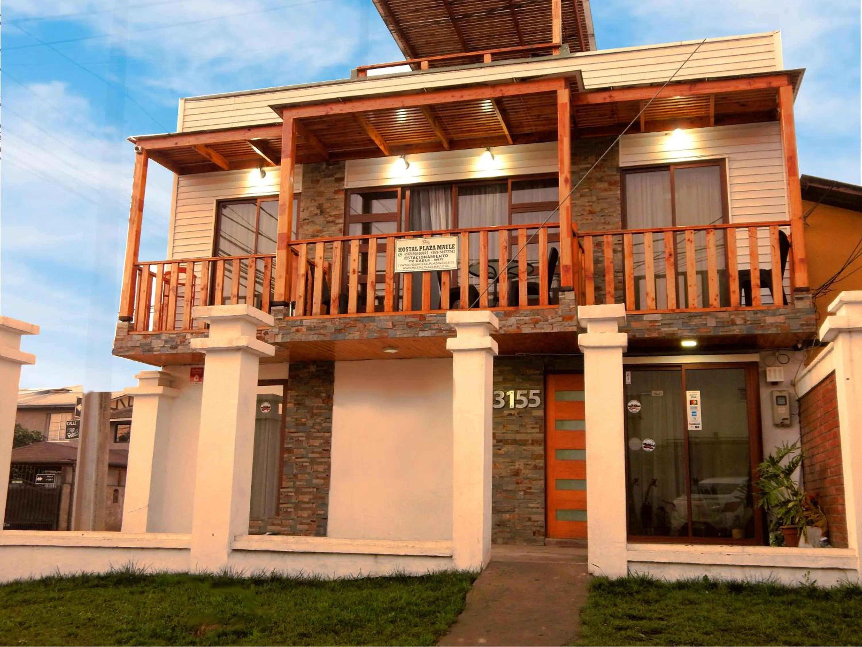 Property building in Hostal Plaza Maule