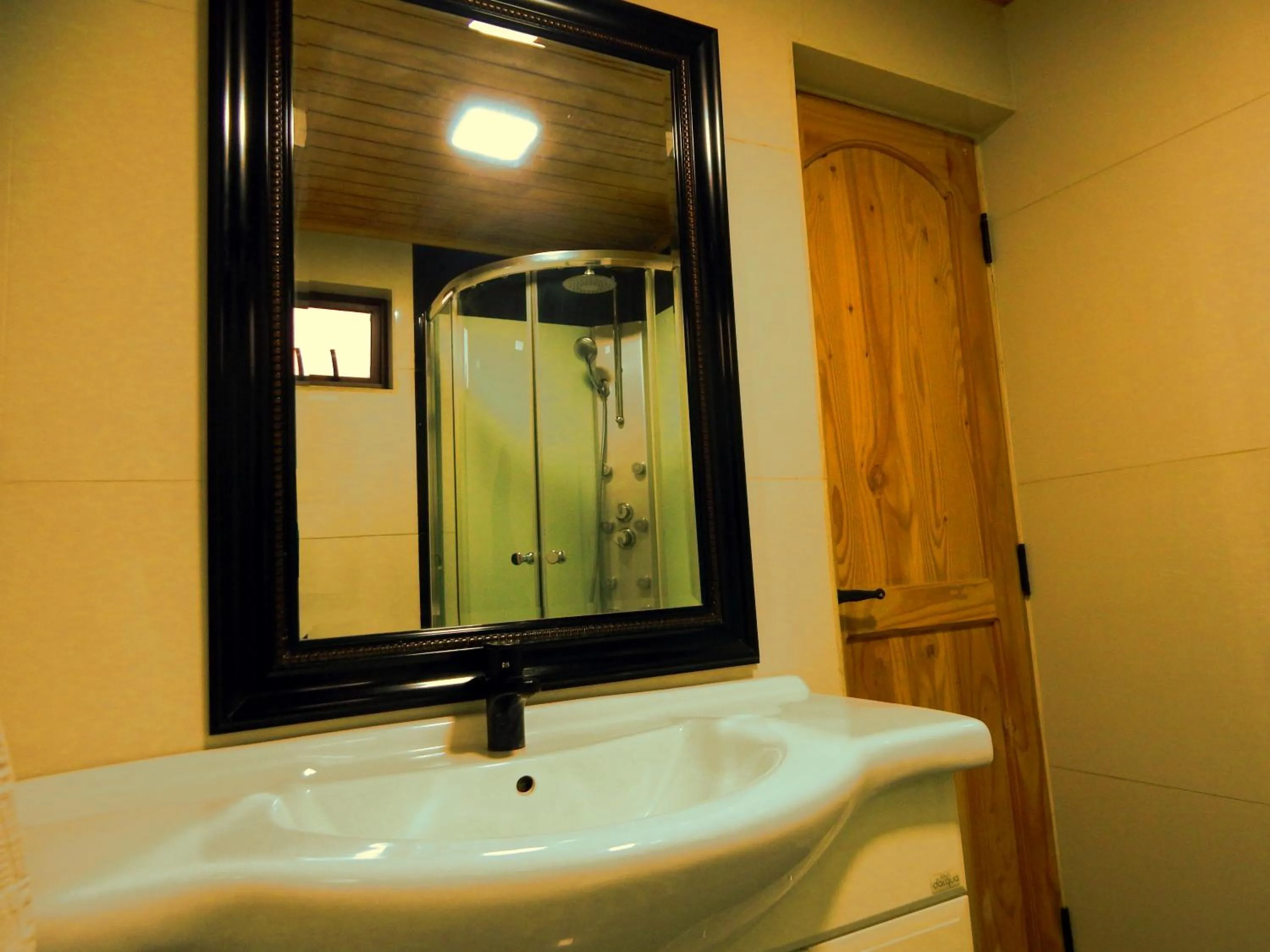 Bathroom in Hostal Plaza Maule