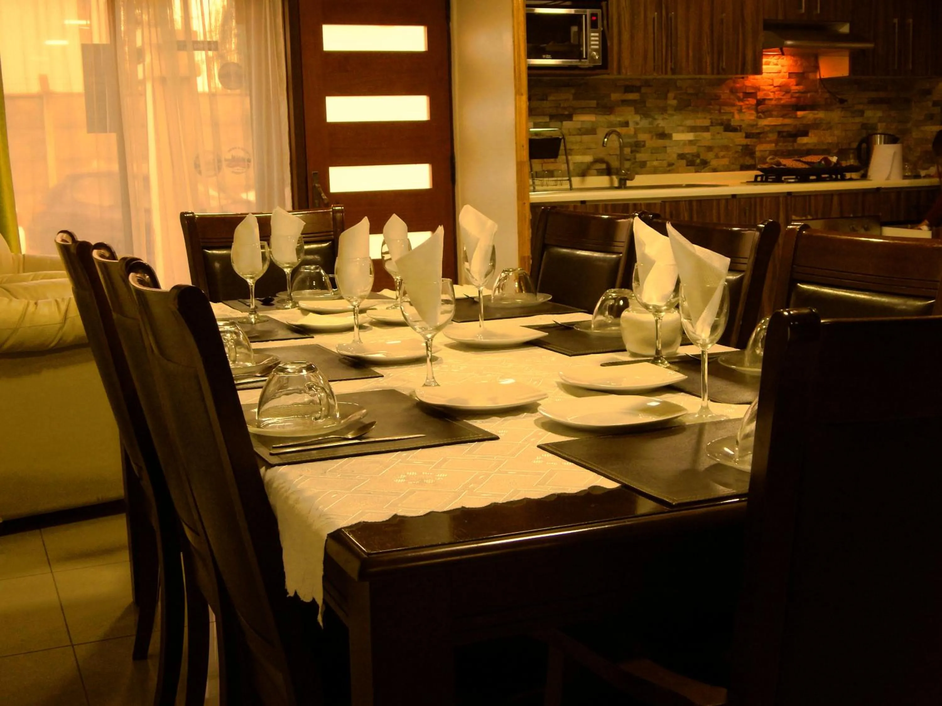 Restaurant/places to eat in Hostal Plaza Maule