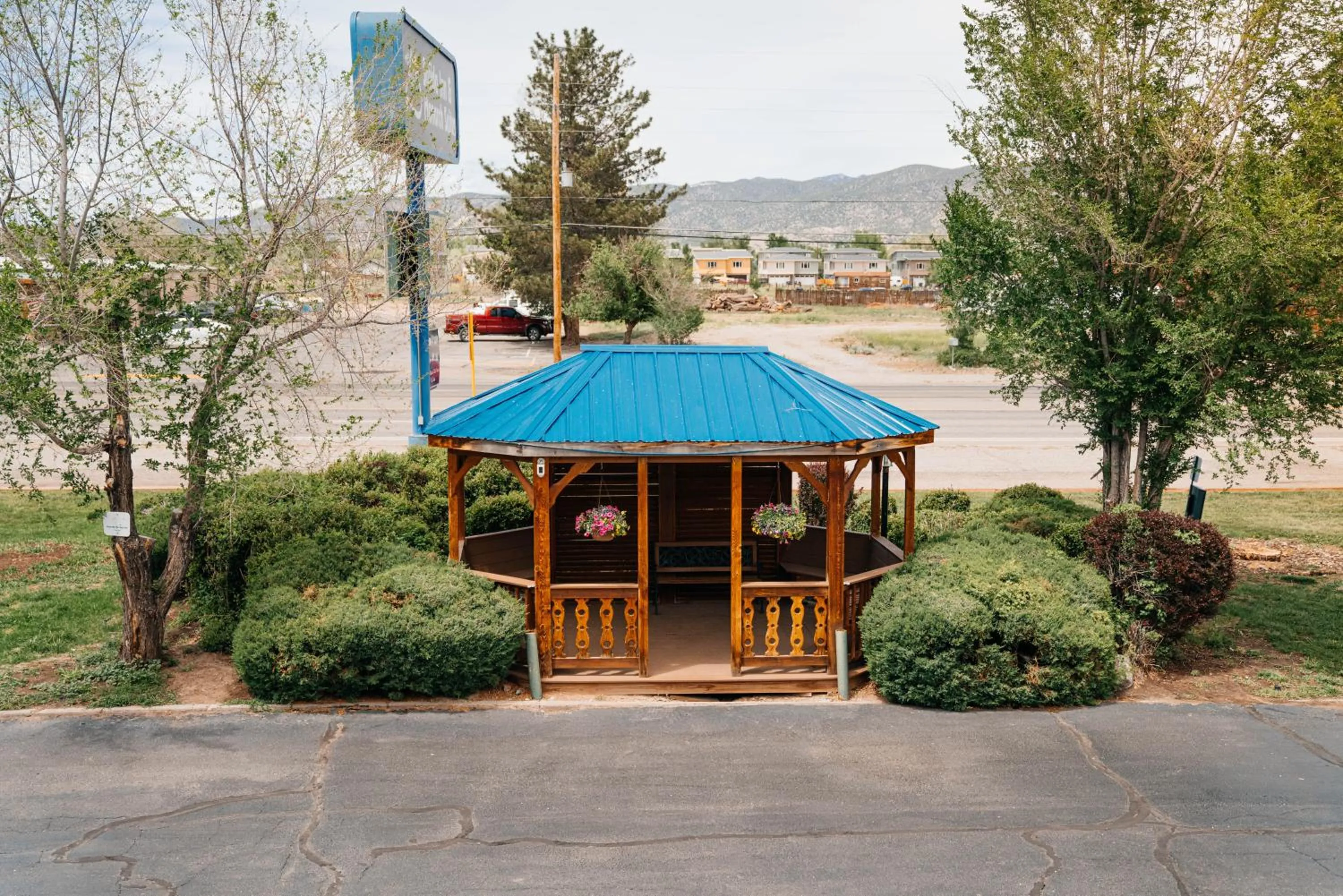 Property building in Salida Inn & Monarch Suites