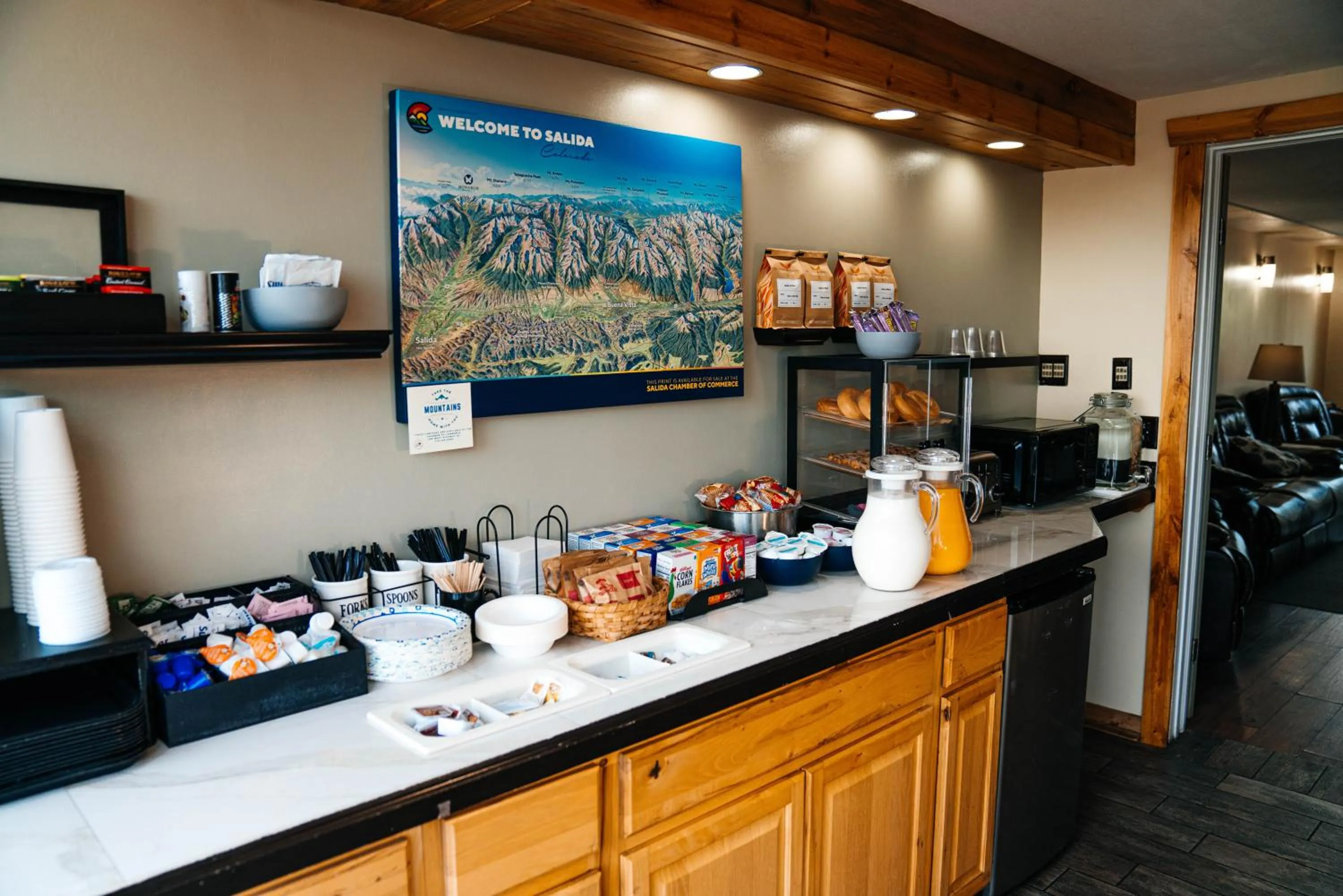 Breakfast in Salida Inn & Monarch Suites
