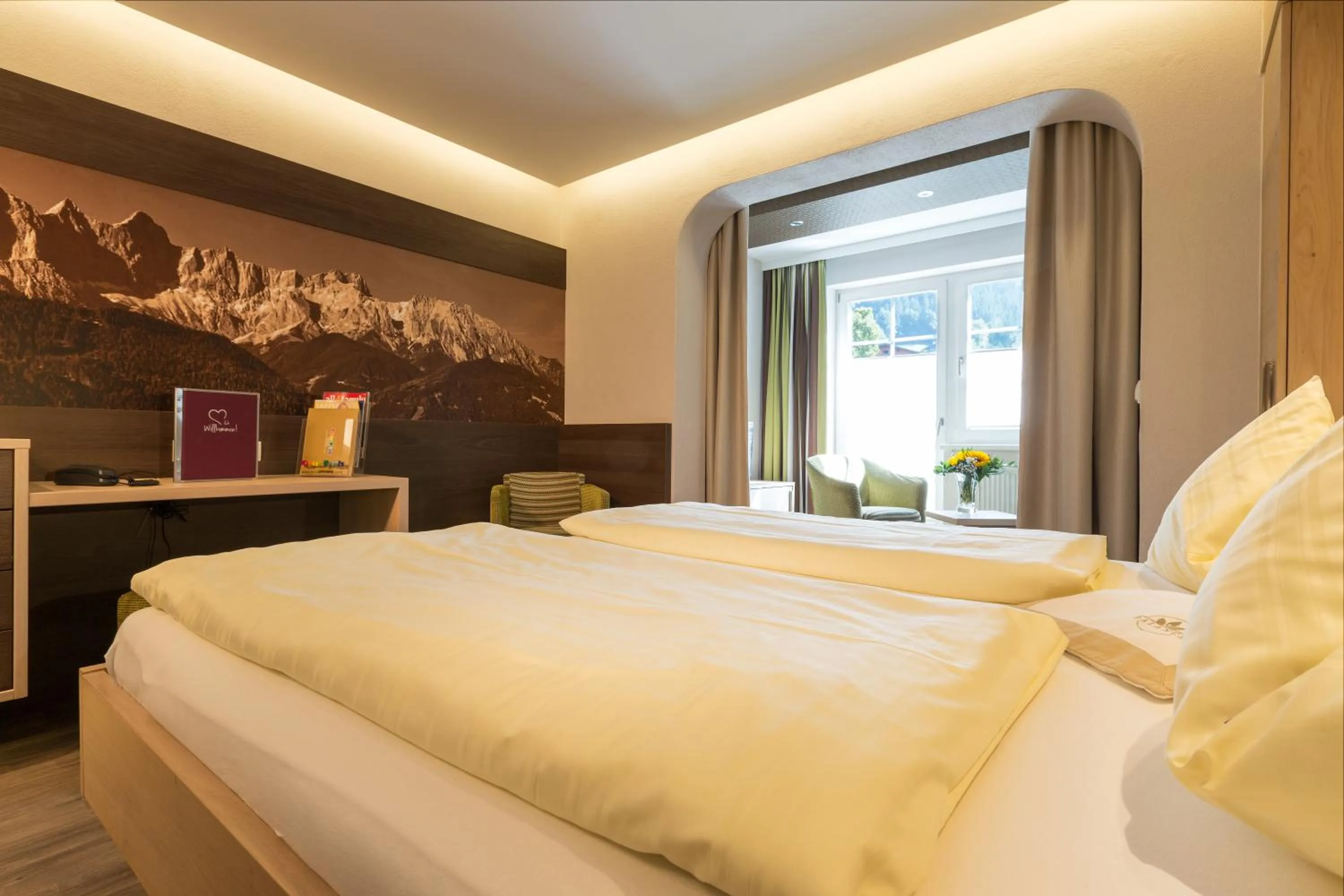 Bedroom, Bed in Bliem's Familienhotel