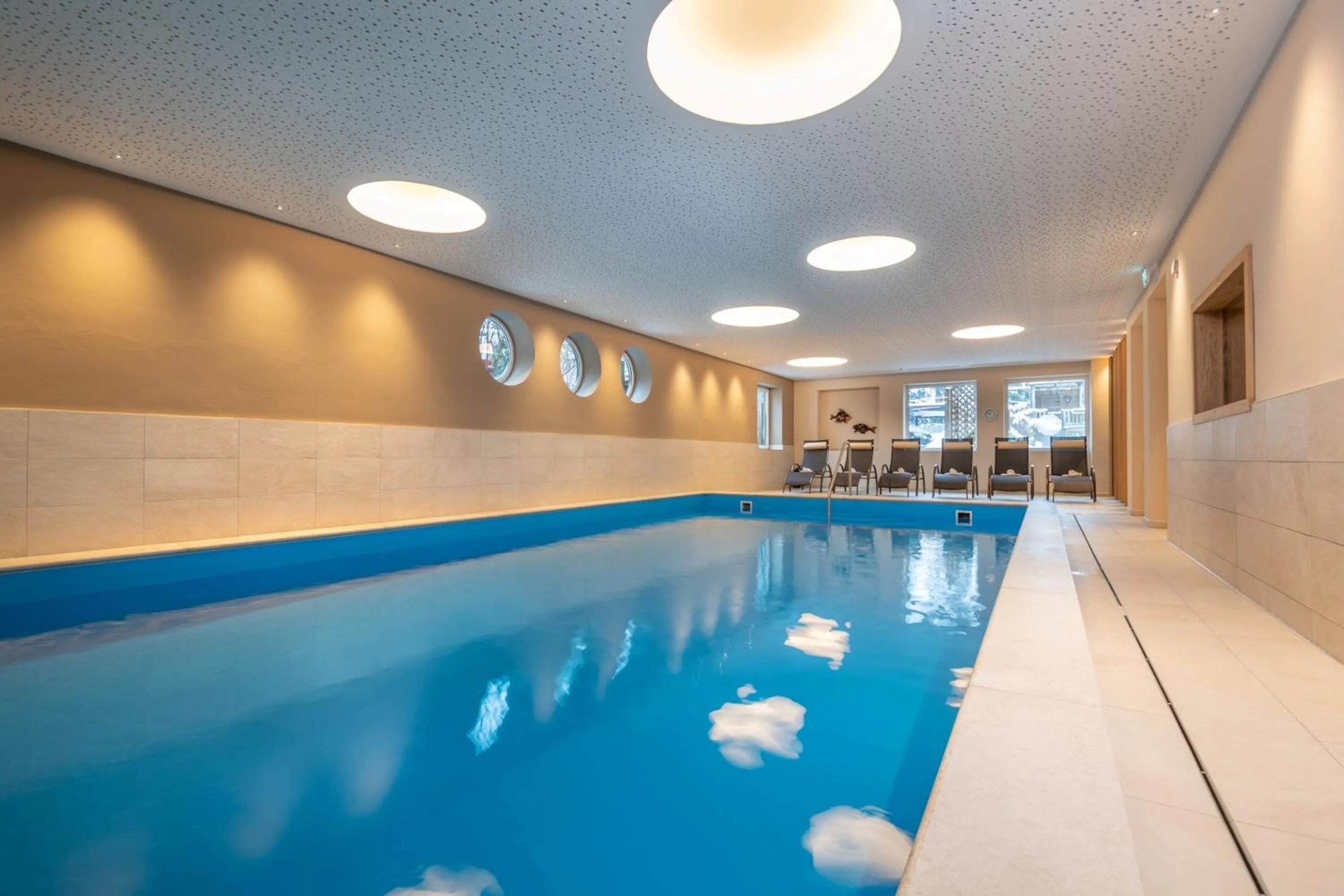 Swimming pool in Bliem's Familienhotel