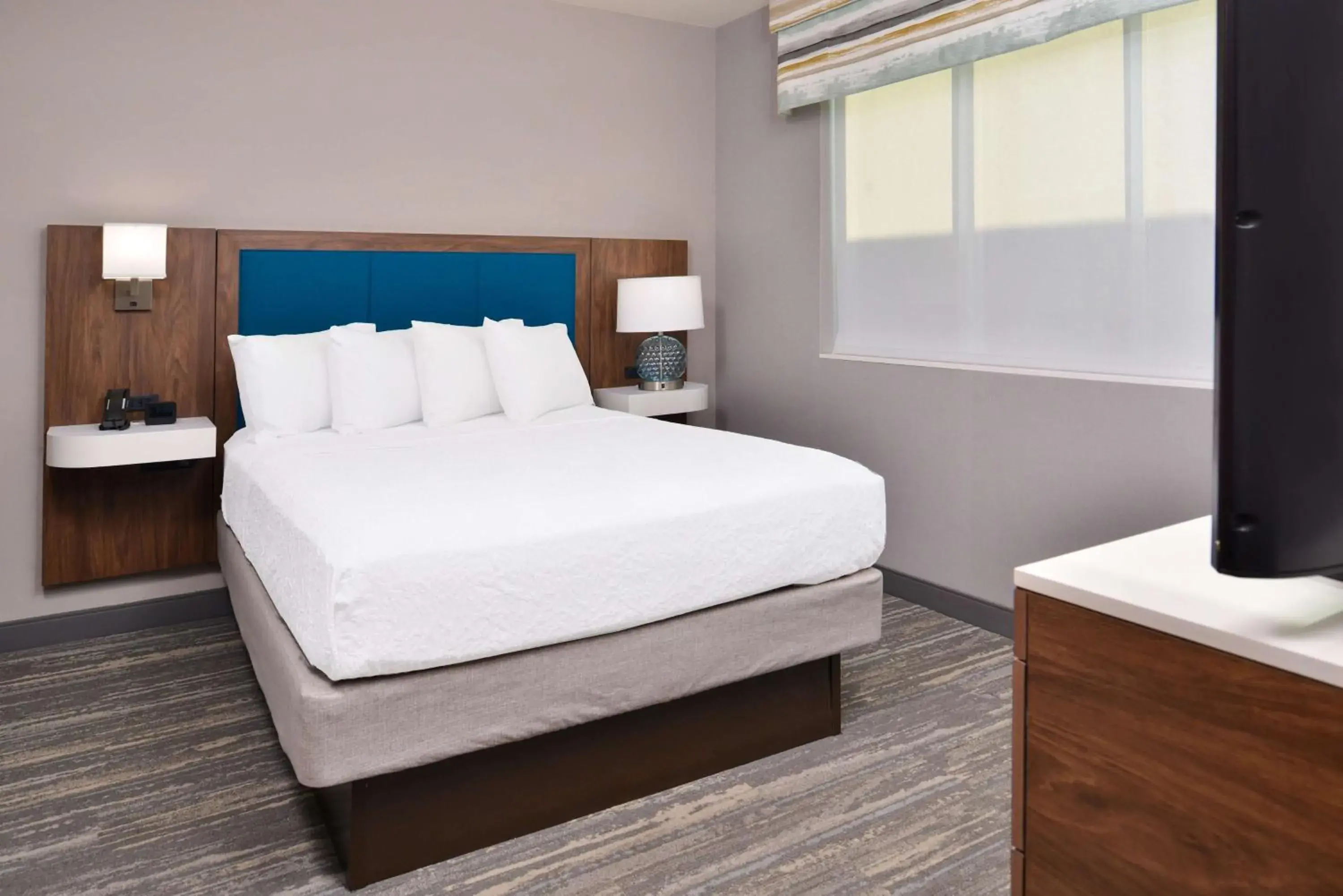 Bed in Hampton Inn & Suites Boise/Spectrum Bed in Hampton Inn & Suites Boise/Spectrum