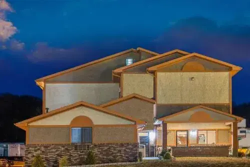 Super 8 by Wyndham Bedford Super 8 by Wyndham Bedford