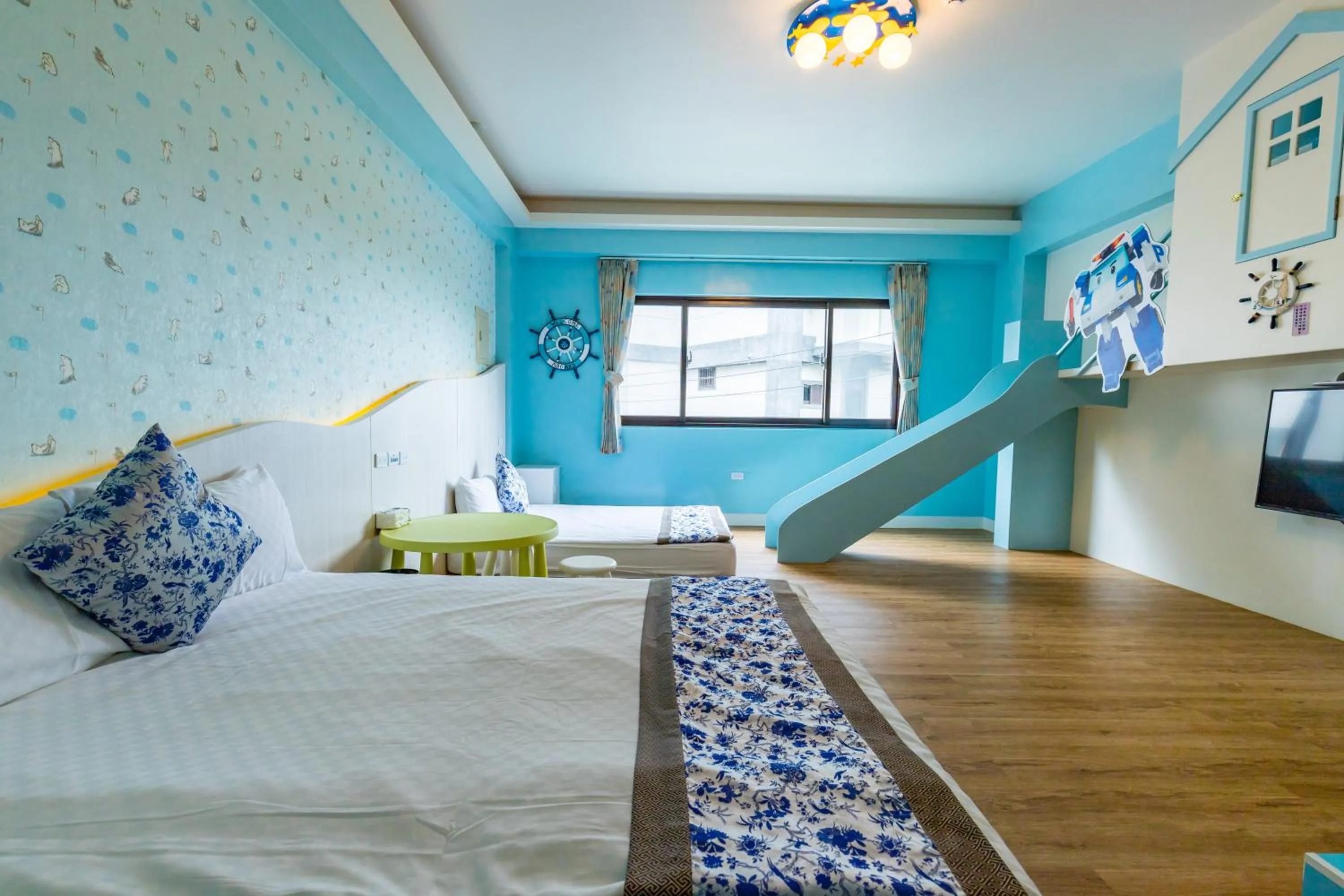 Bedroom in The Hide Bed and breakfast