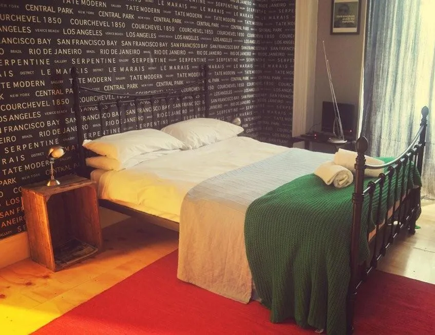 Bed in Vagabonds Hostel