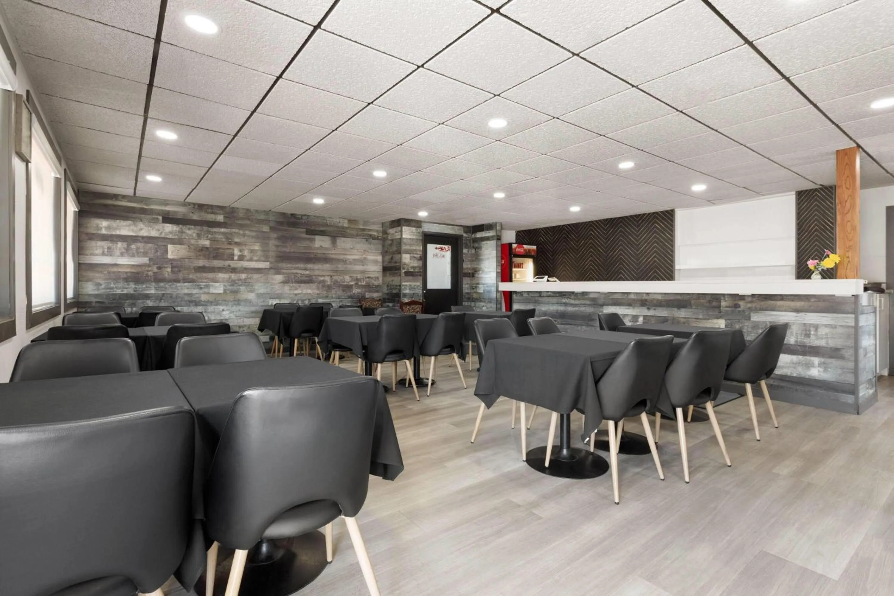 Breakfast in Travelodge by Wyndham Blairmore