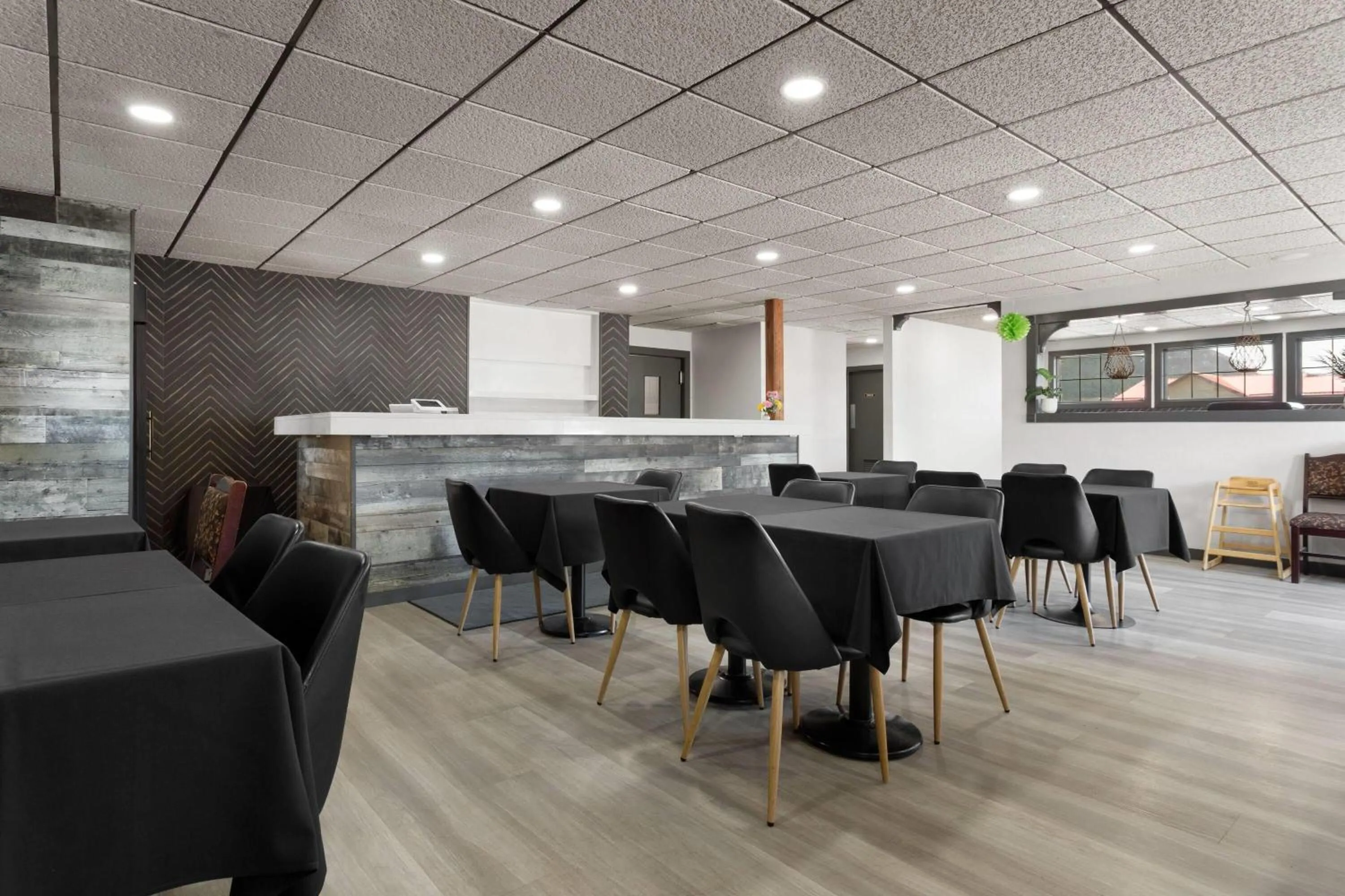 Breakfast in Travelodge by Wyndham Blairmore