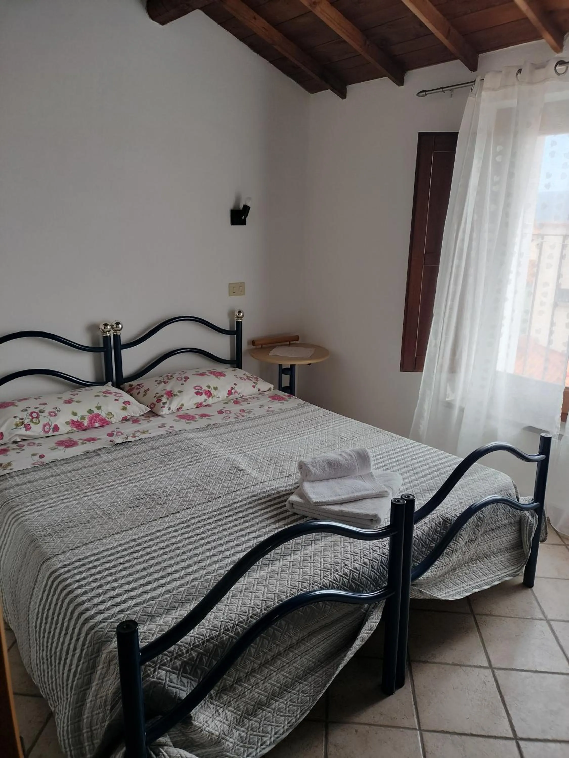 Bedroom, Bed in La Casa Rossa