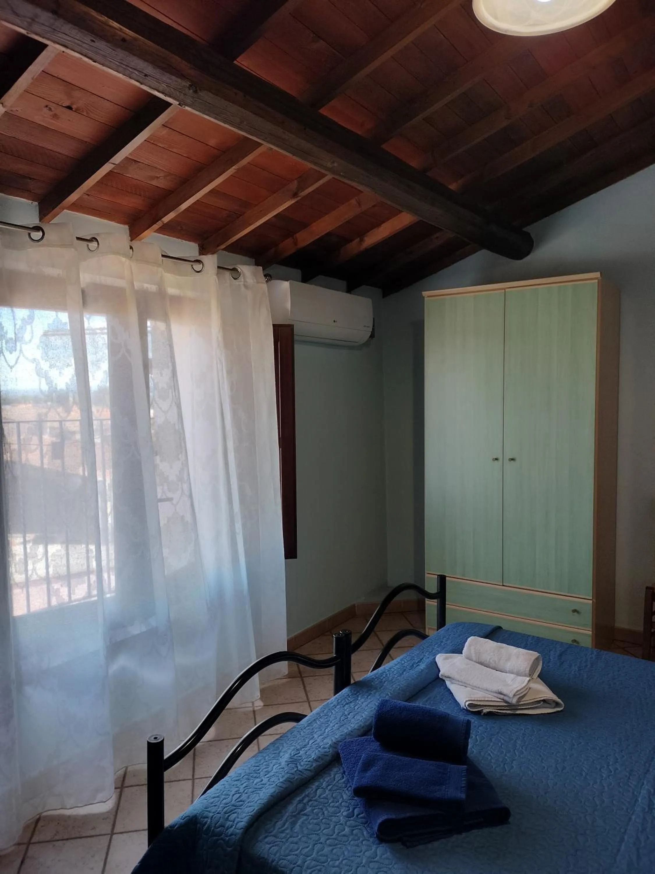 Bed in La Casa Rossa