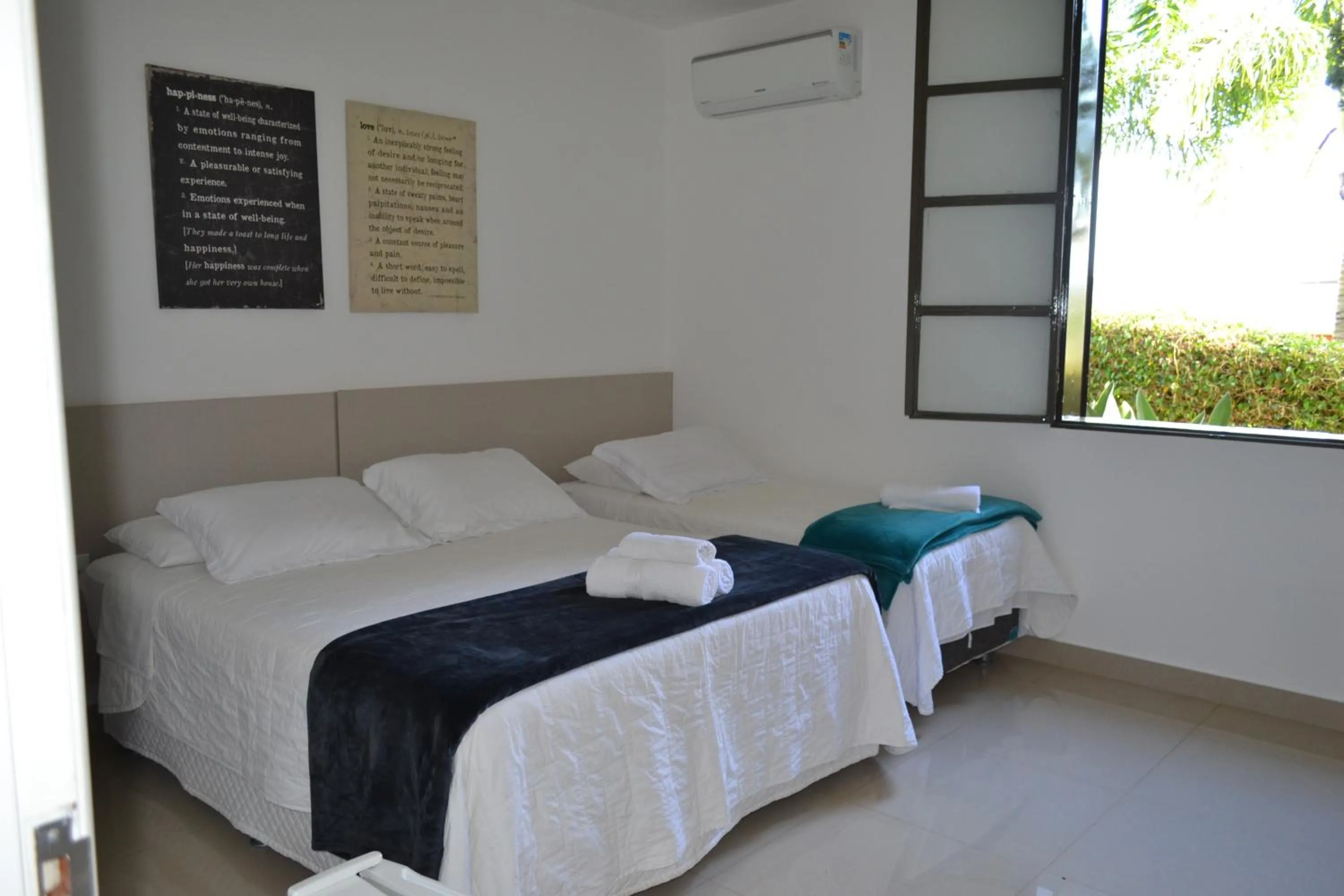Bedroom, Bed in Pousada Suítes do Lago
