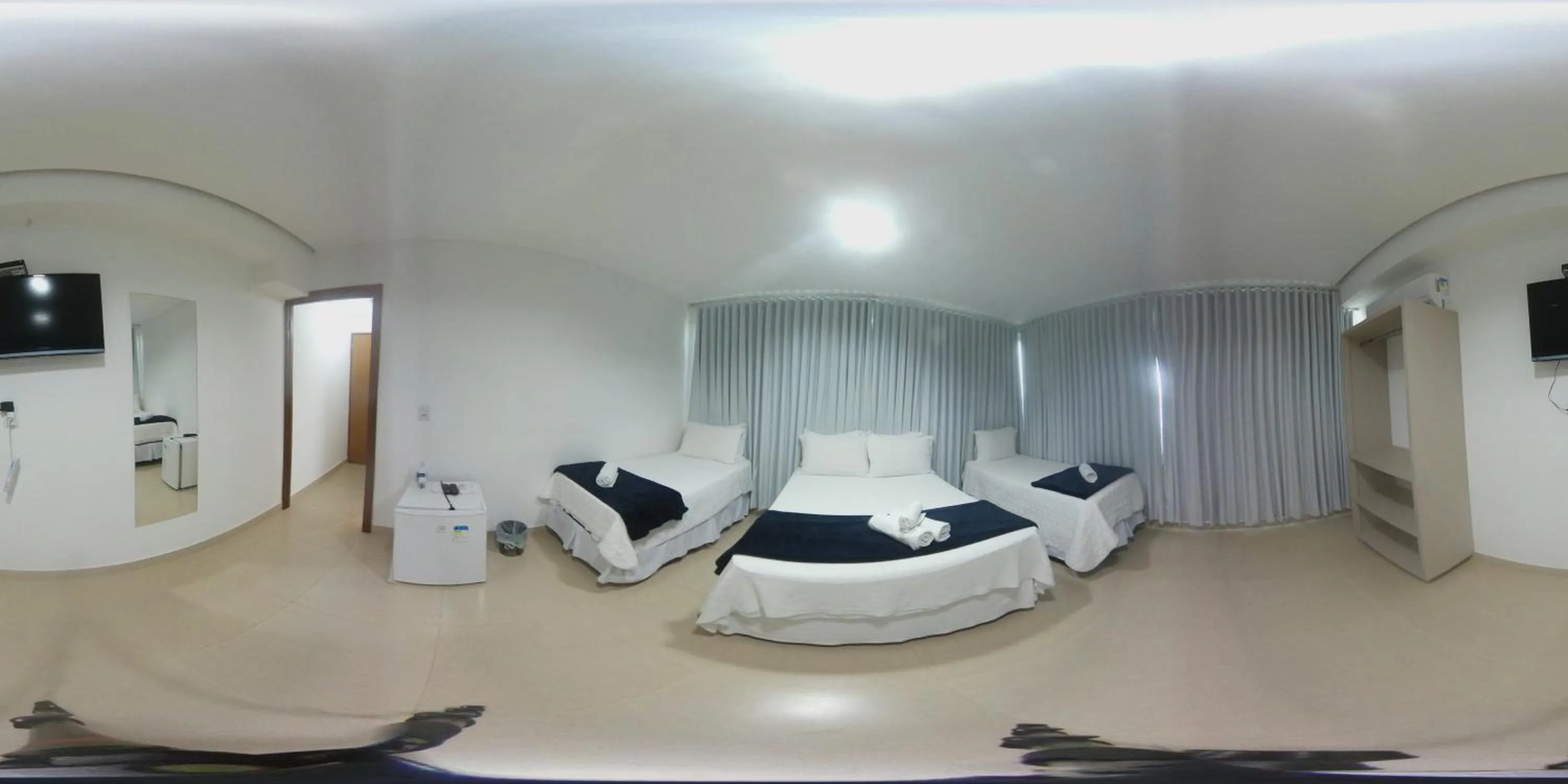 Photo of the whole room, Bed in Pousada Suítes do Lago