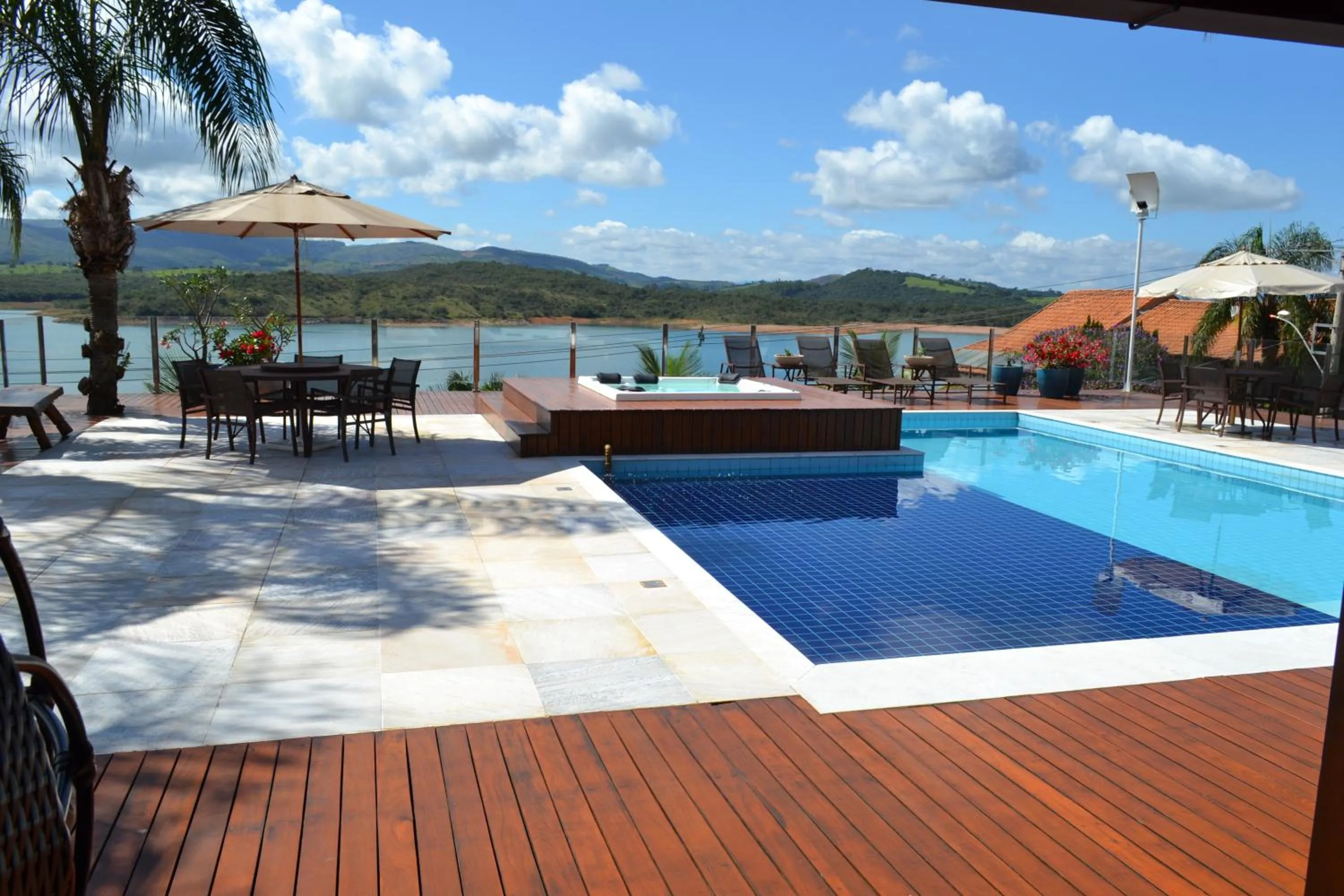 Lake view in Pousada Suítes do Lago