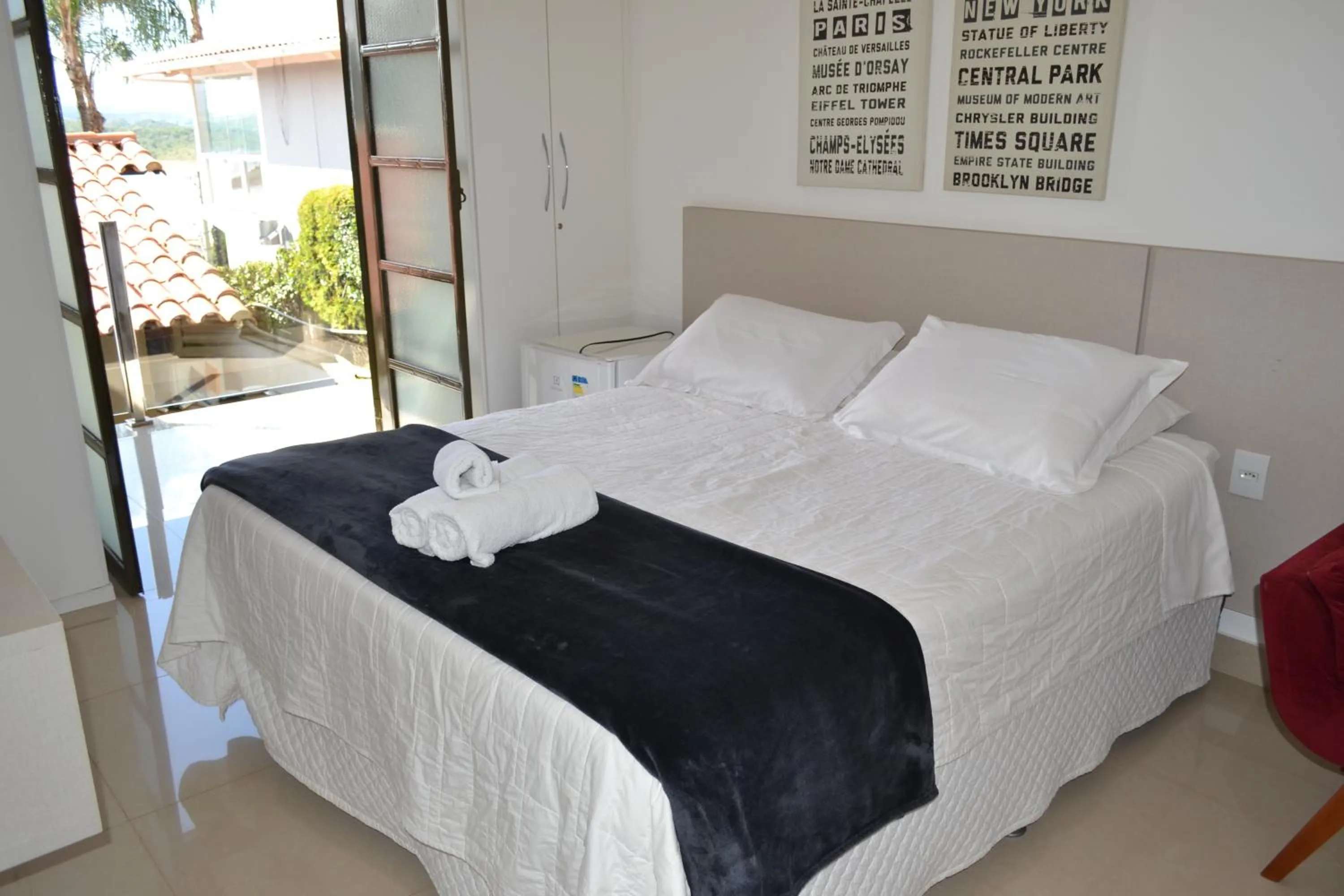 Bedroom, Bed in Pousada Suítes do Lago
