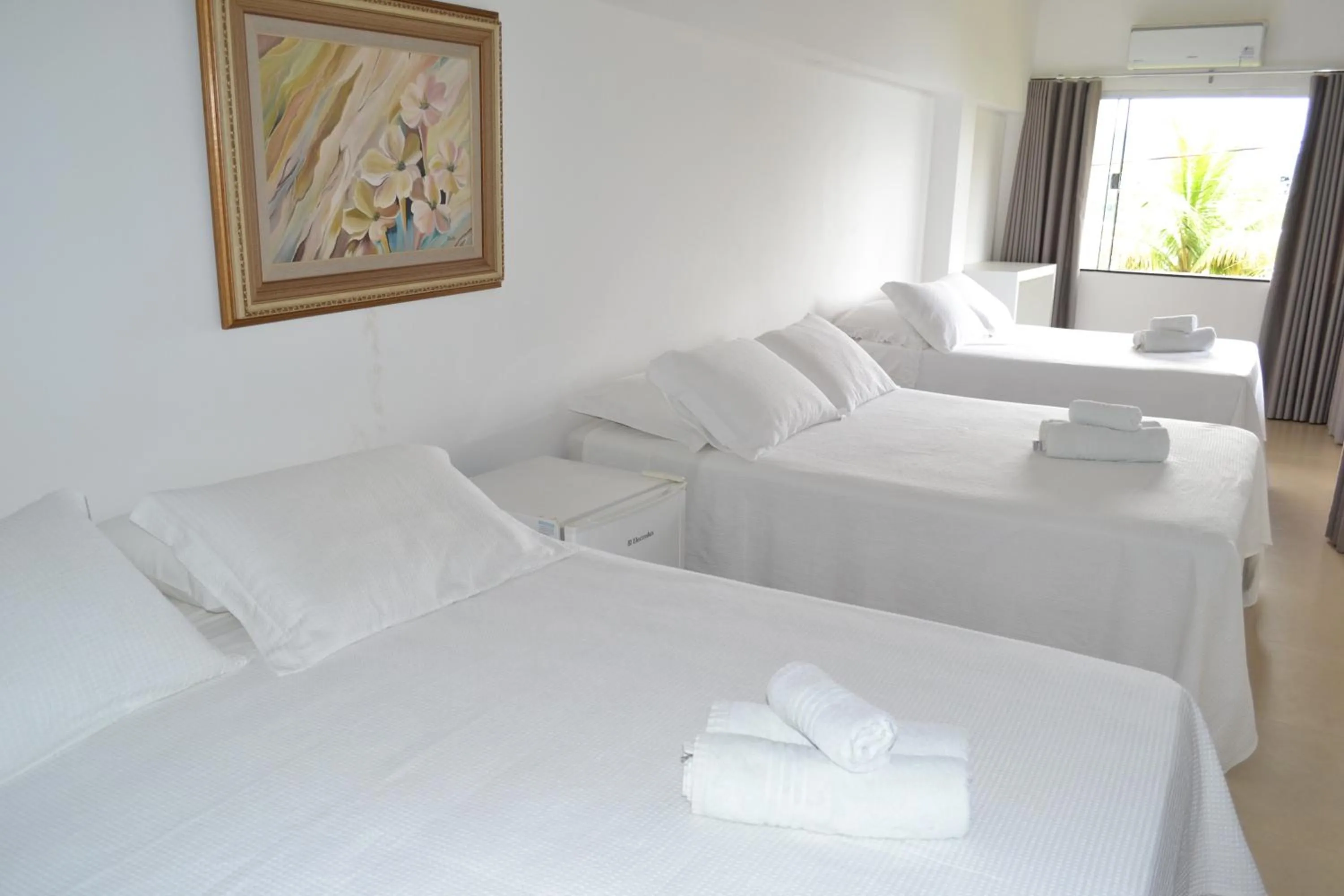 Bedroom, Bed in Pousada Suítes do Lago