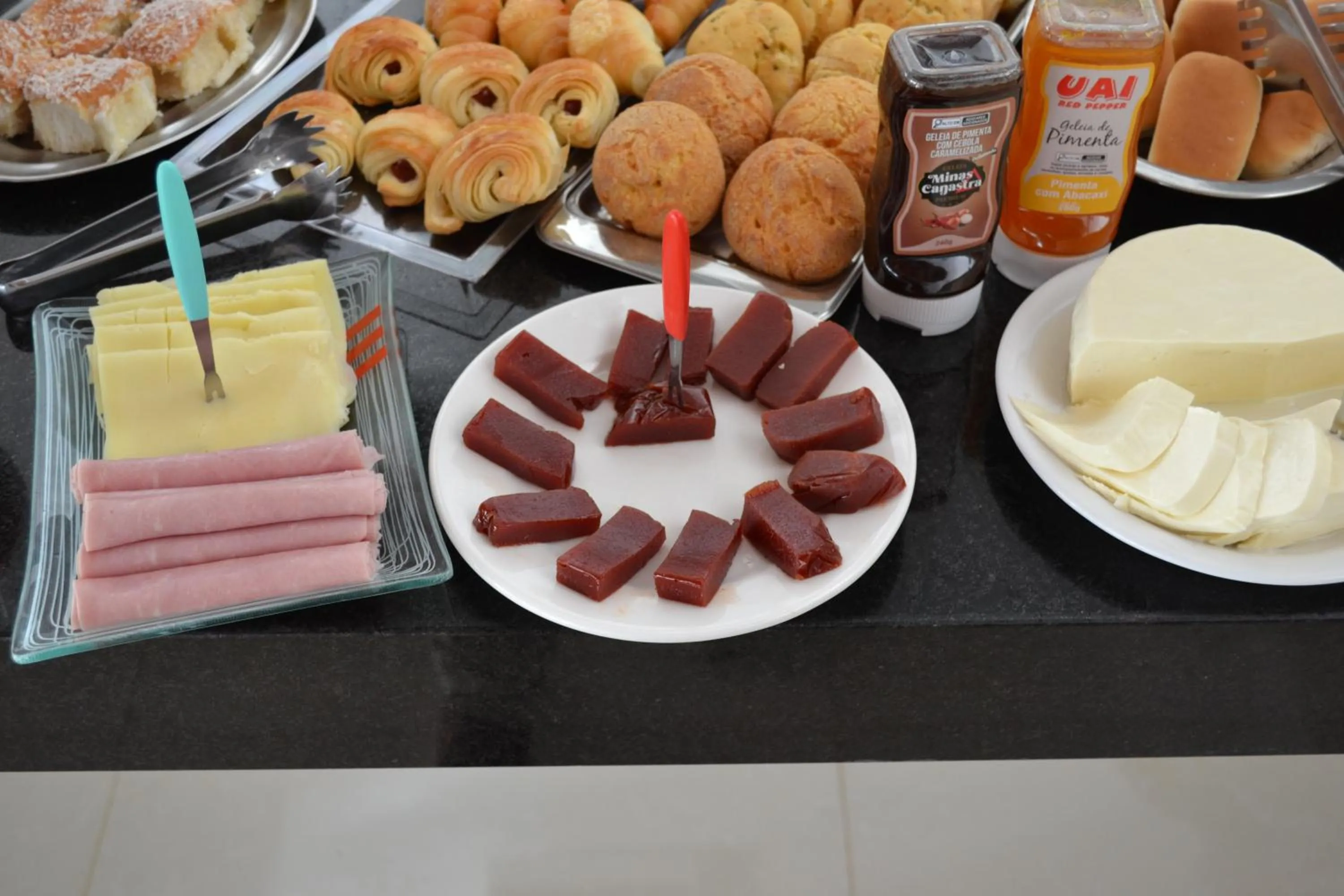 Breakfast in Pousada Suítes do Lago