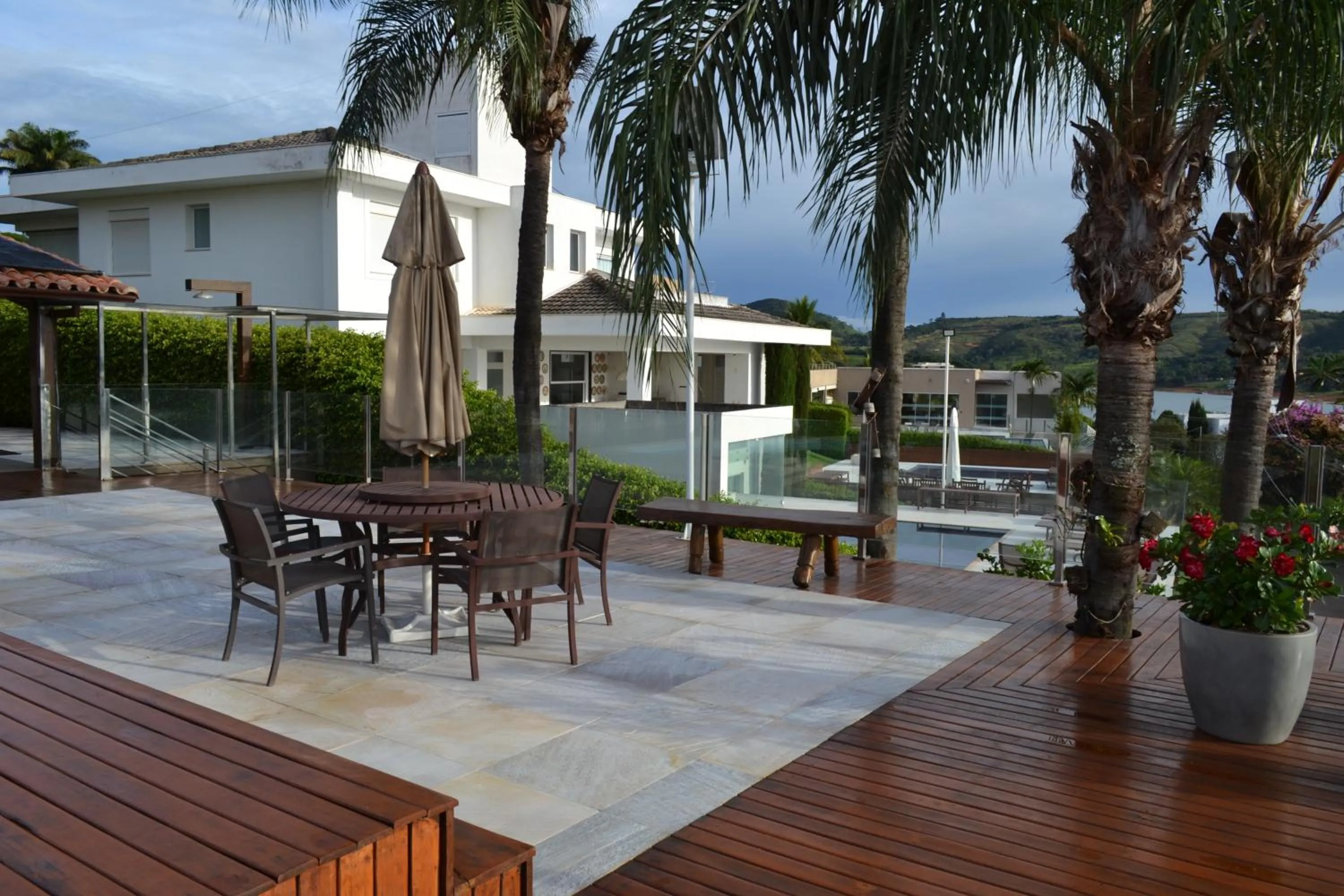Garden view in Pousada Suítes do Lago