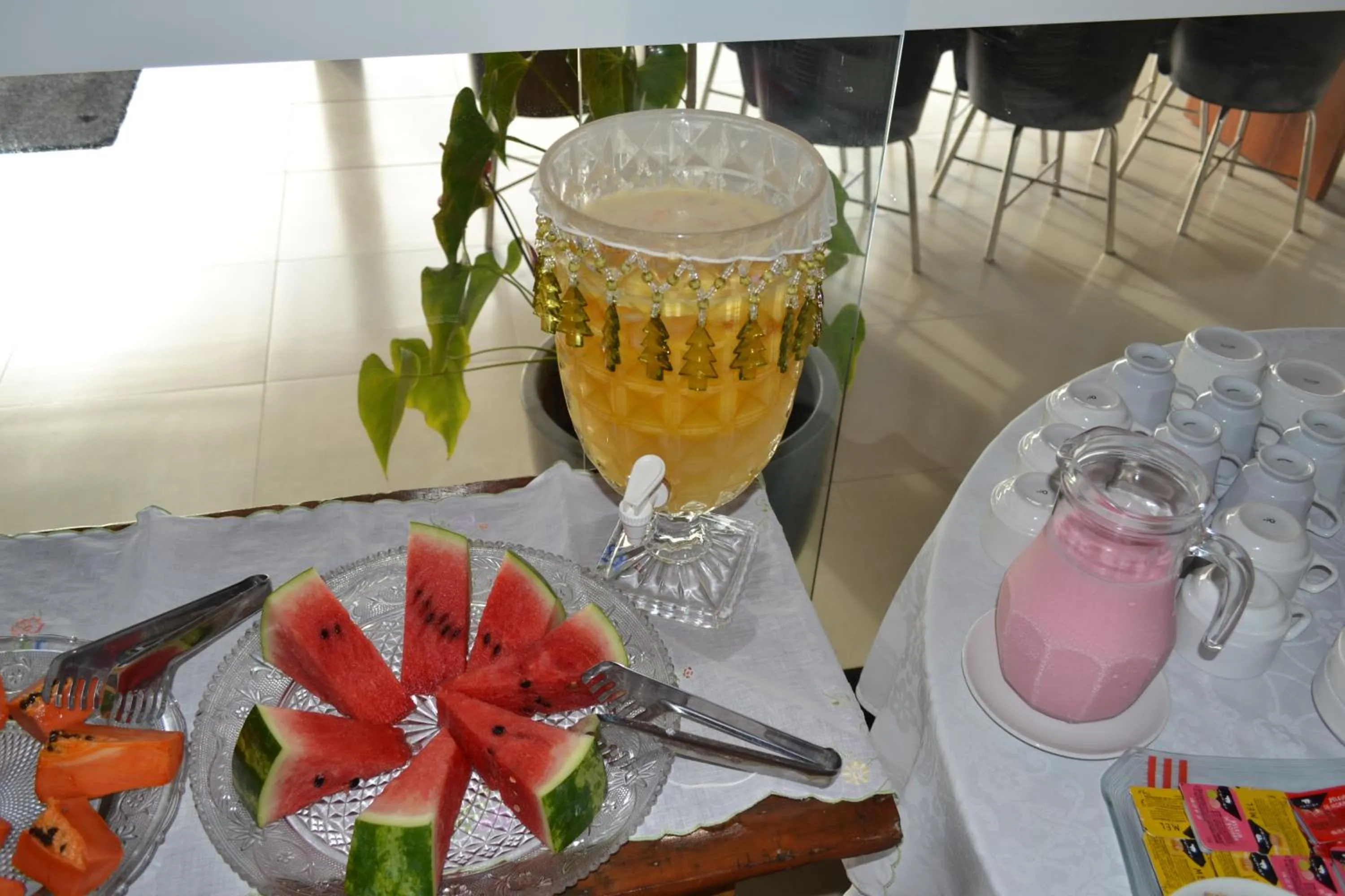 Breakfast in Pousada Suítes do Lago