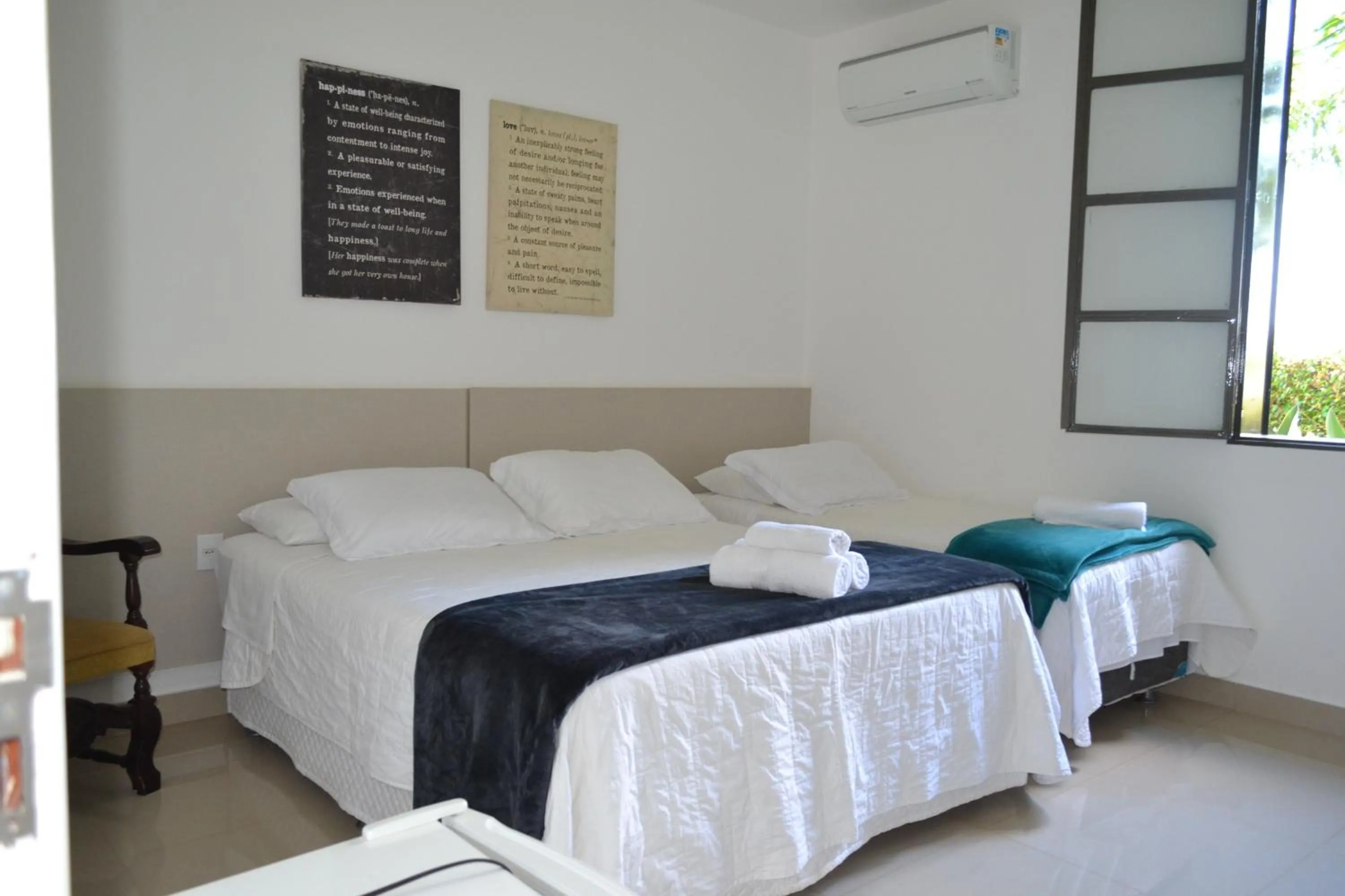 Bedroom, Bed in Pousada Suítes do Lago