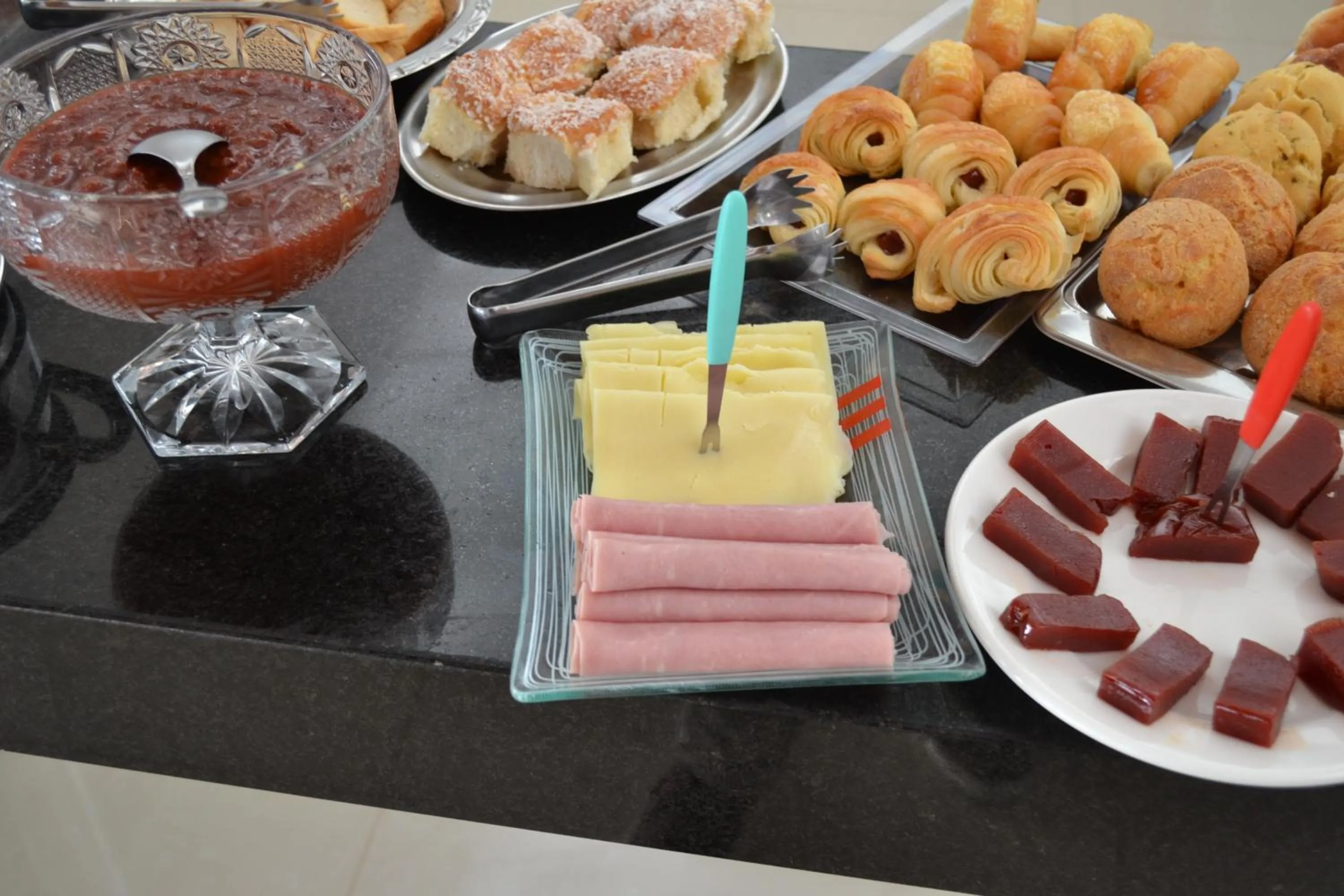 Breakfast in Pousada Suítes do Lago