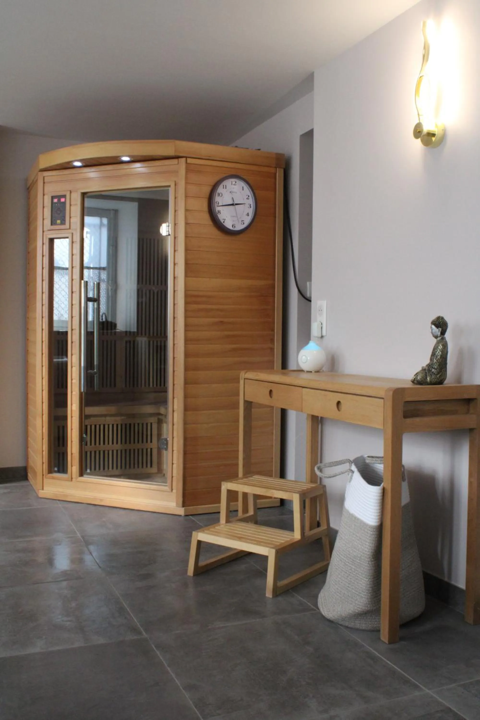 Spa and wellness centre/facilities in La Tour Pom'Pin