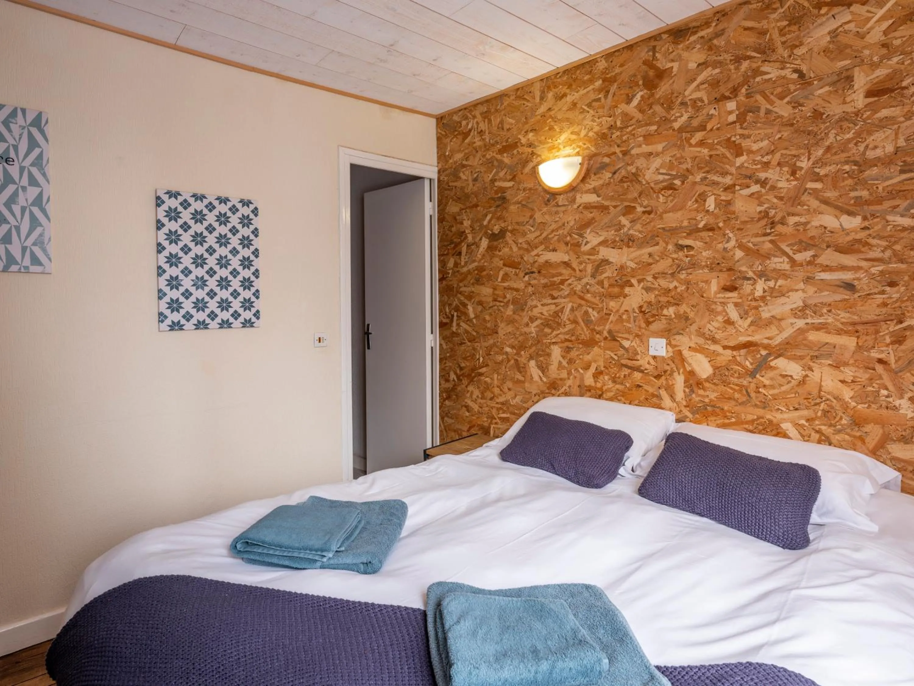 Bed in La Tour Pom'Pin