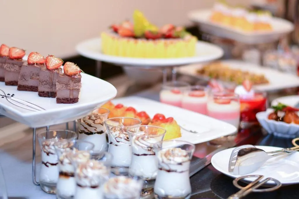 Restaurant/places to eat in Golden Tulip Al-Zahabi