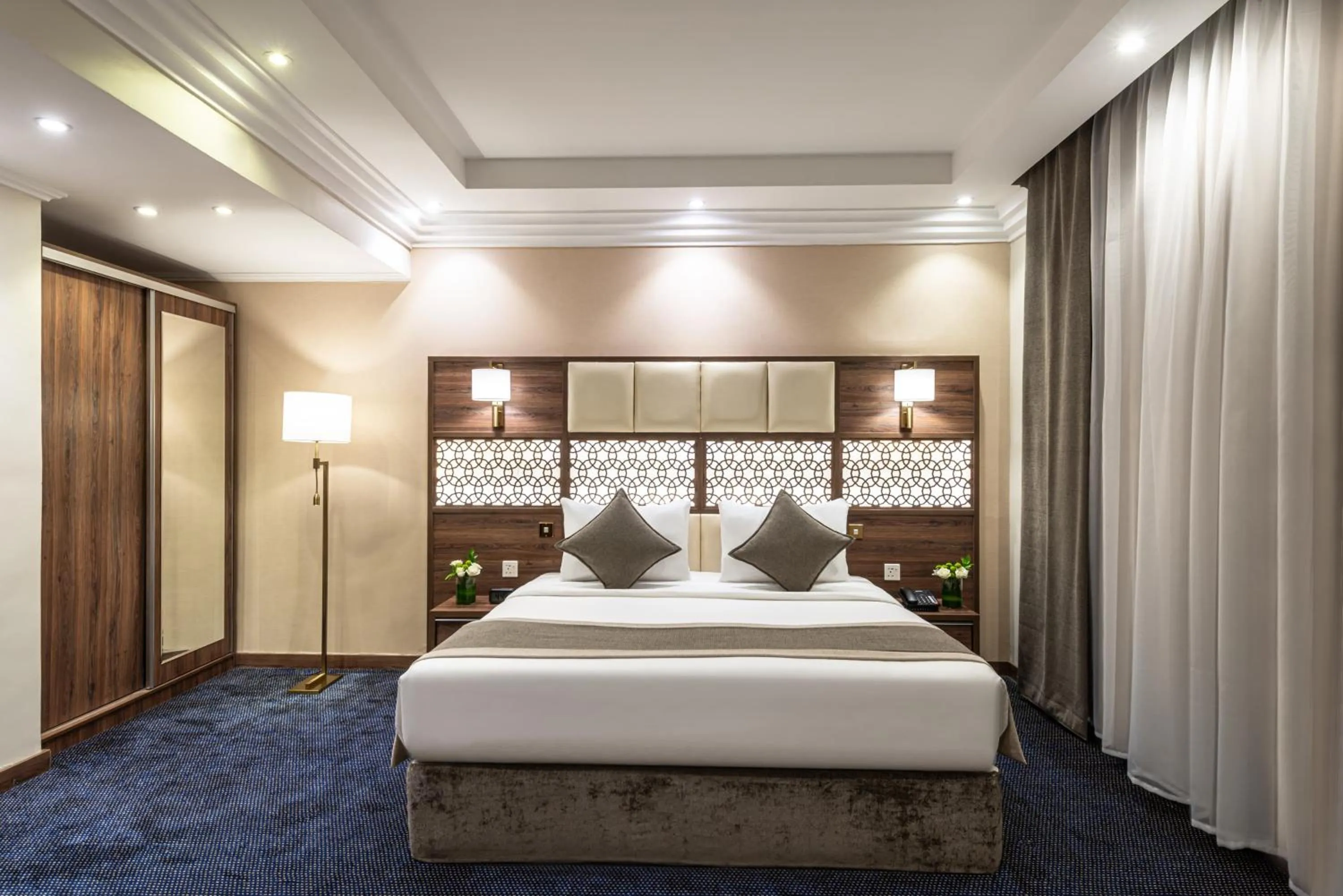 Bed in Golden Tulip Al-Zahabi