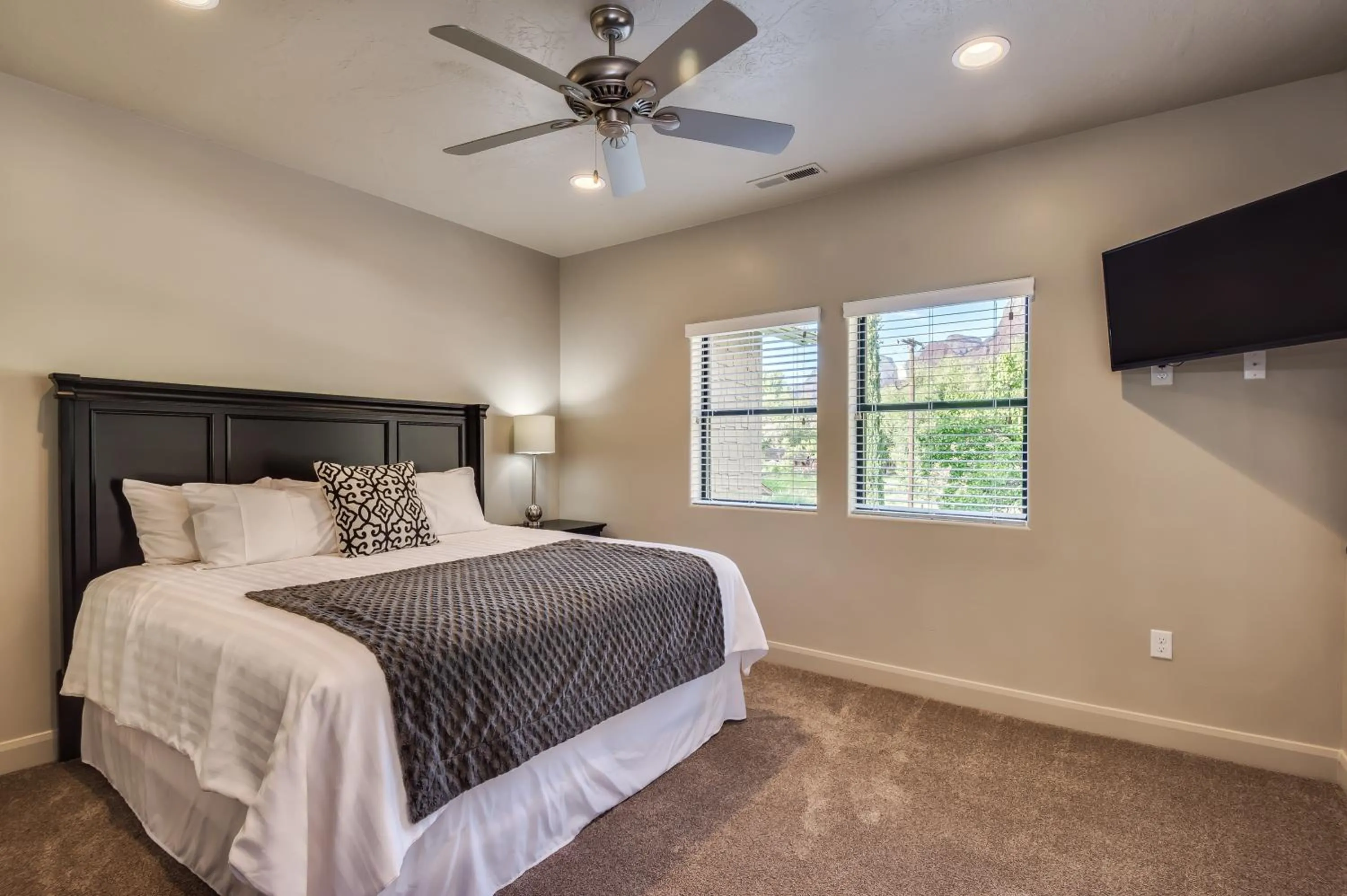 Bed in Watchman Villas