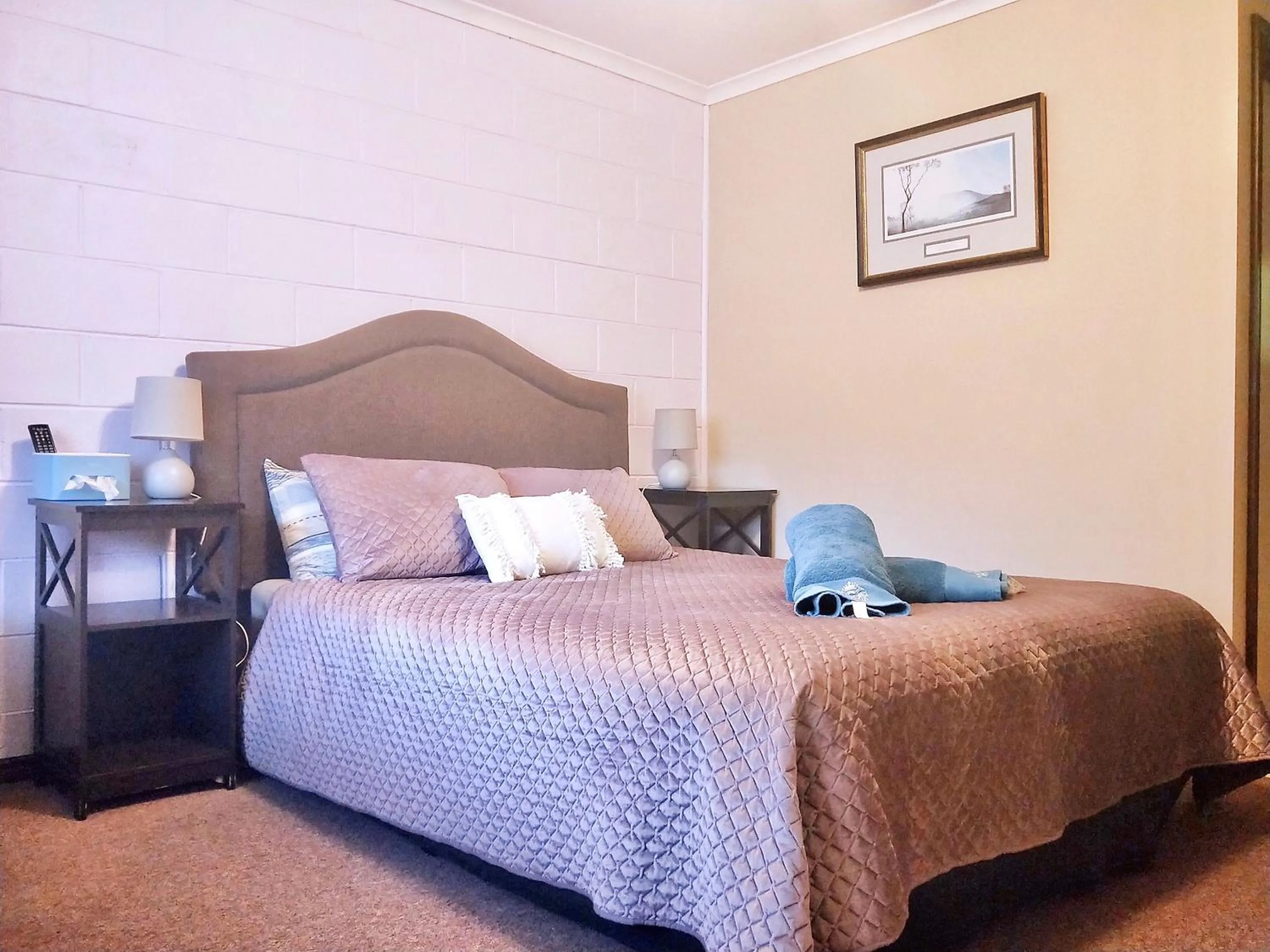 Bedroom, Bed in Twelve Apostles Motel & Country Retreat