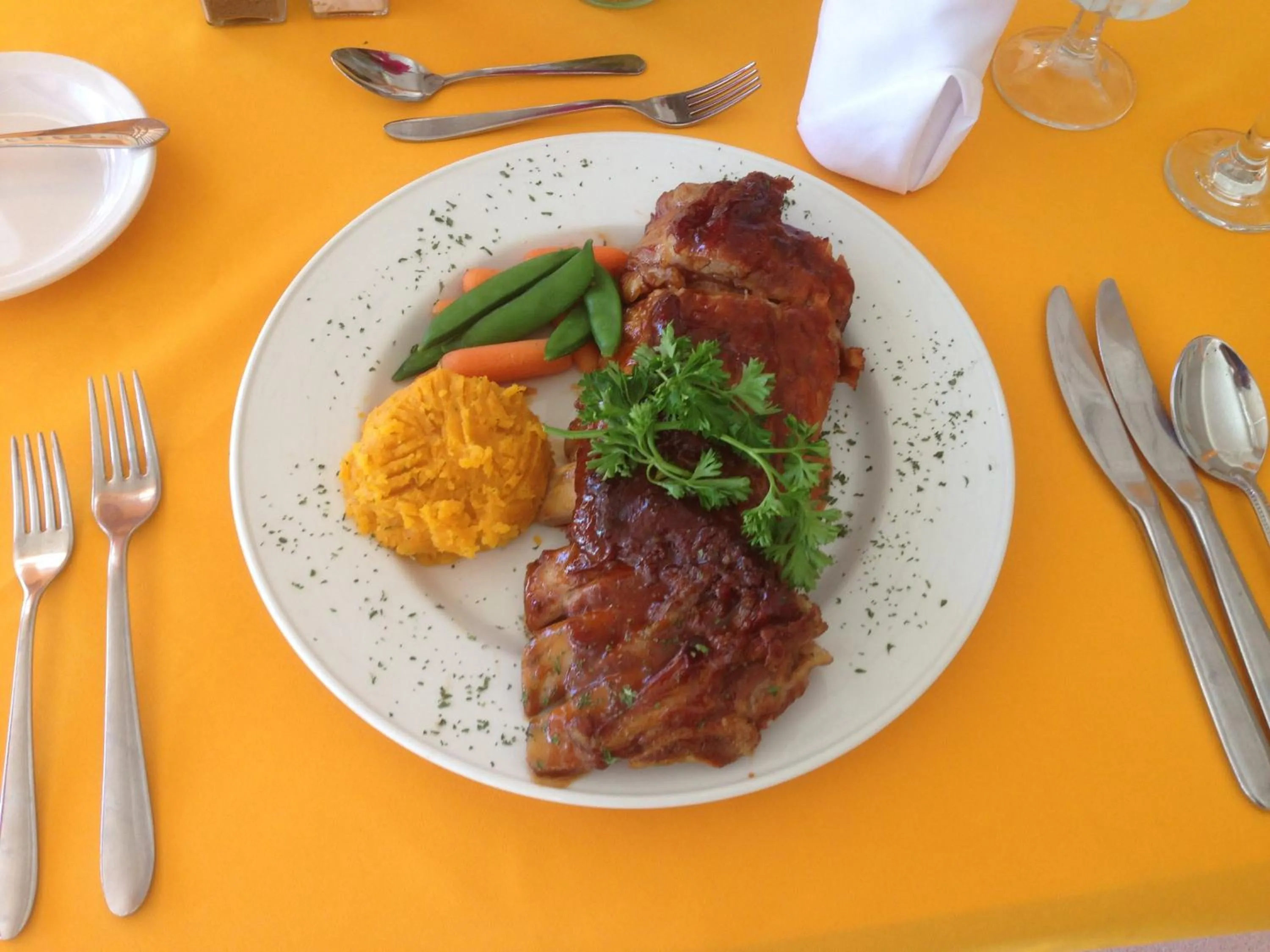 Lunch in Bird Rock Beach Hotel