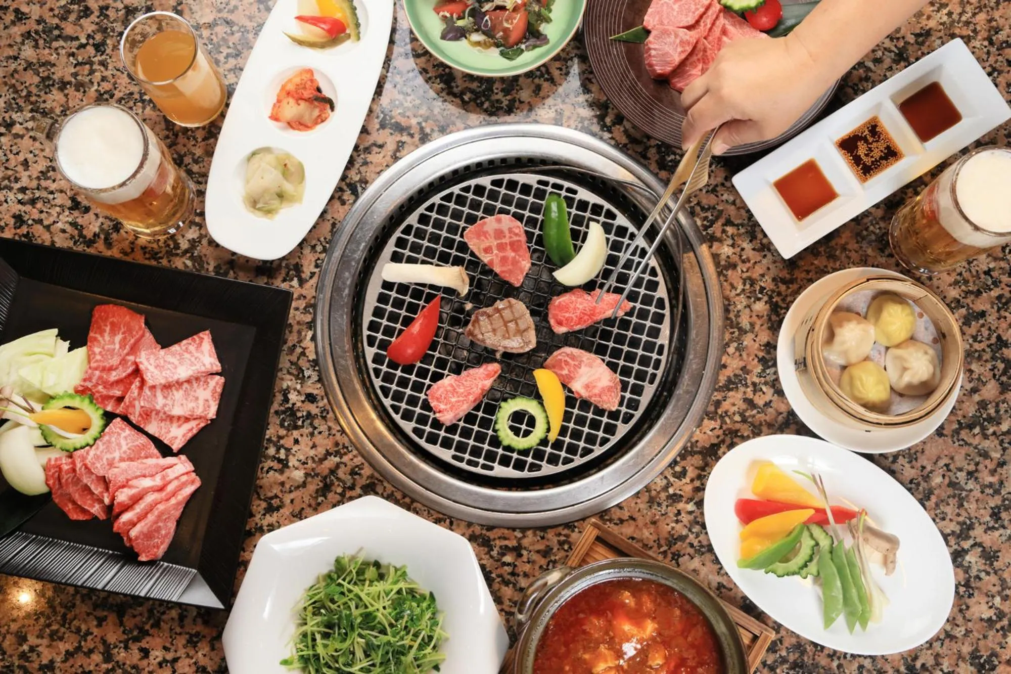 Restaurant/places to eat in Art Hotel Ishigakijima