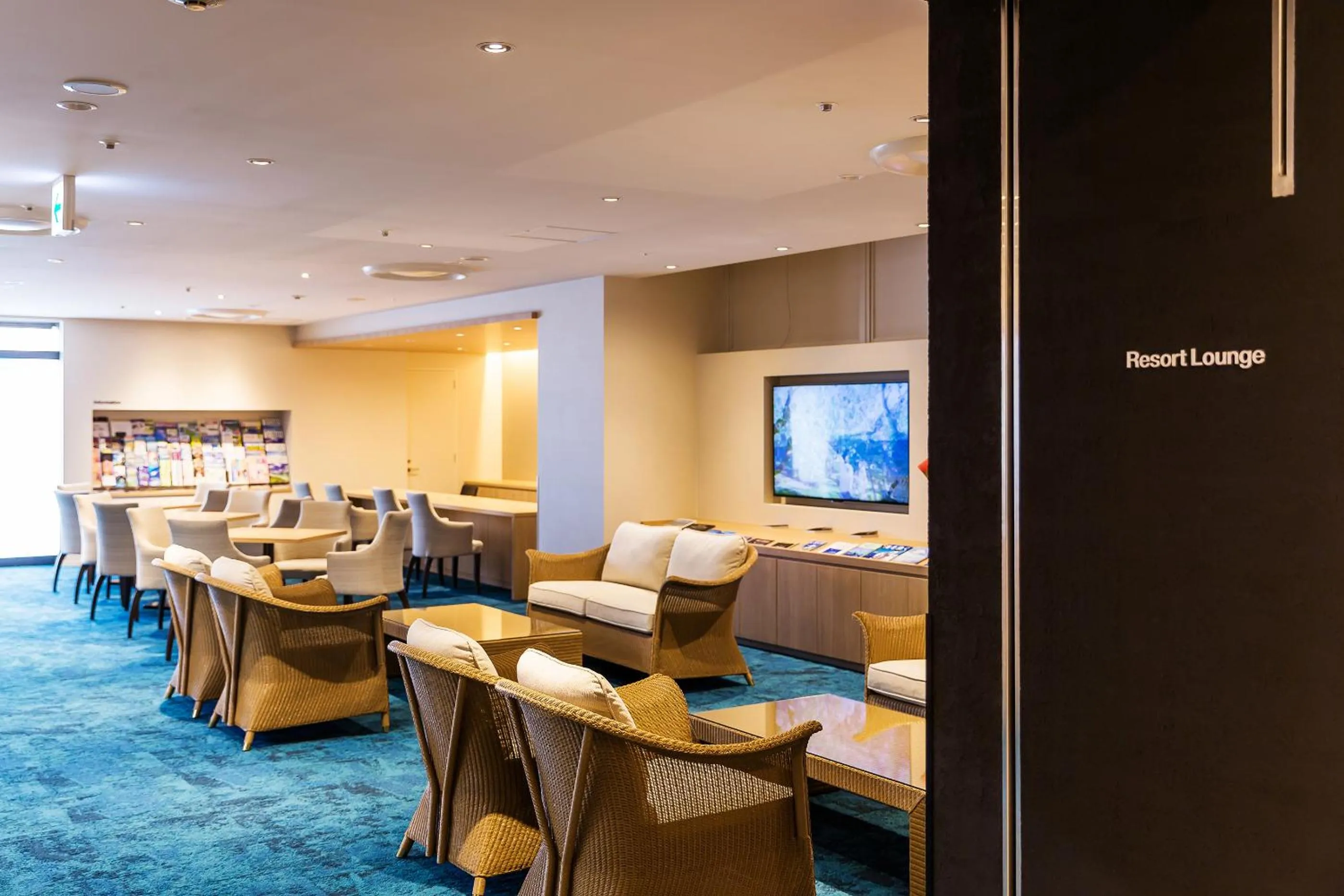 Lobby or reception in Art Hotel Ishigakijima