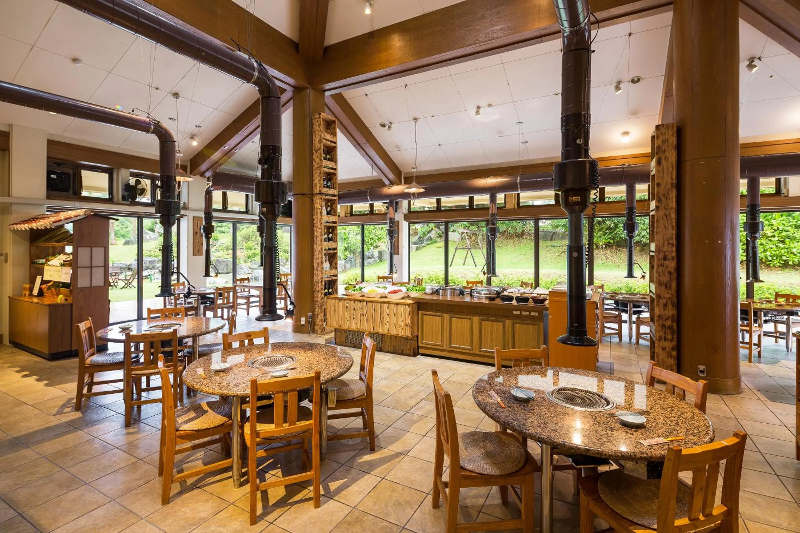 Restaurant/places to eat in Art Hotel Ishigakijima