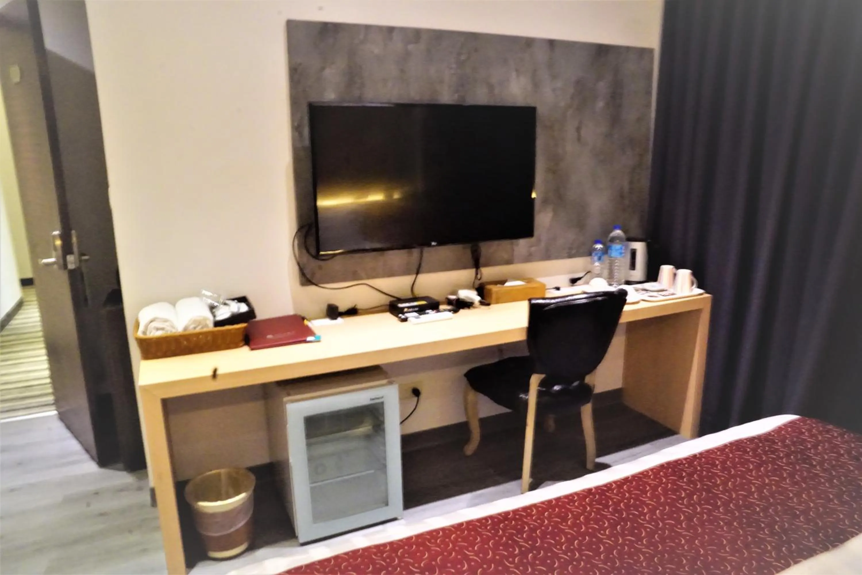 Bedroom in Dahshin Hotel