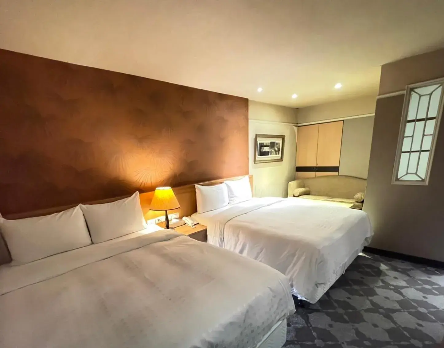 Photo of the whole room, Bed in Dahshin Hotel Photo of the whole room, Bed in Dahshin Hotel