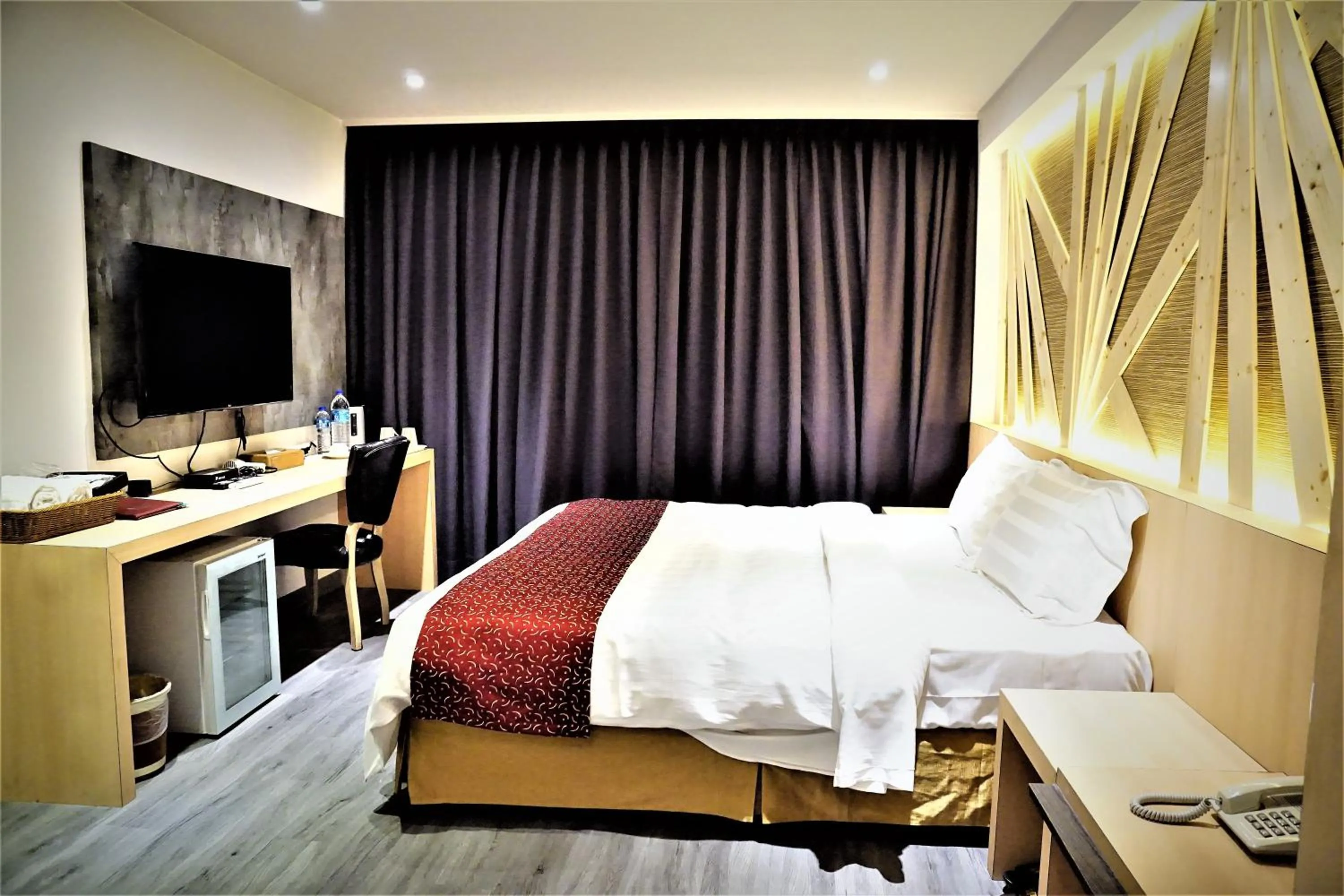 Bedroom, Bed in Dahshin Hotel