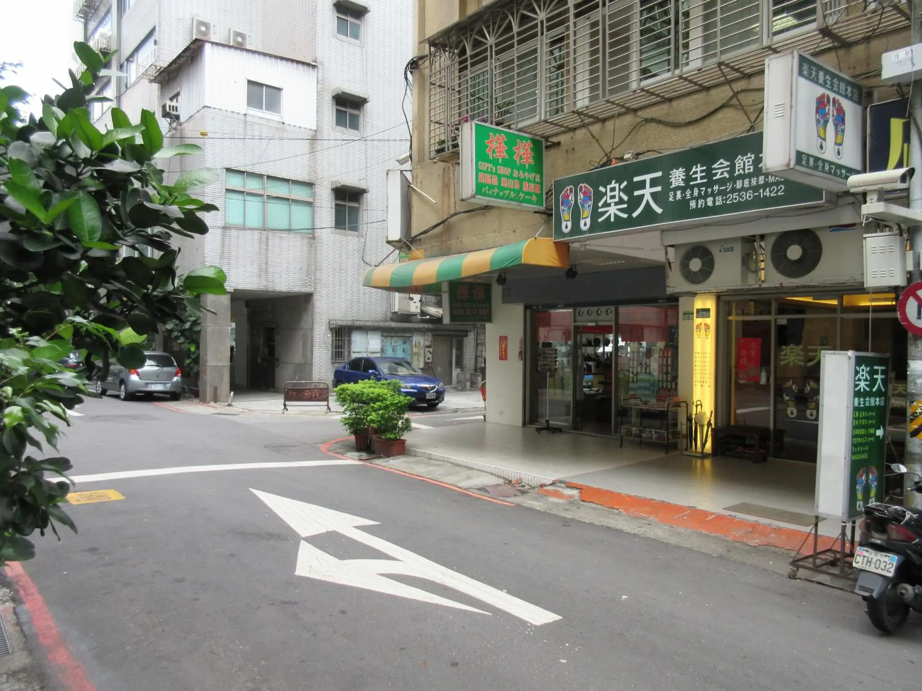 Facade/entrance in Dahshin Hotel Facade/entrance in Dahshin Hotel