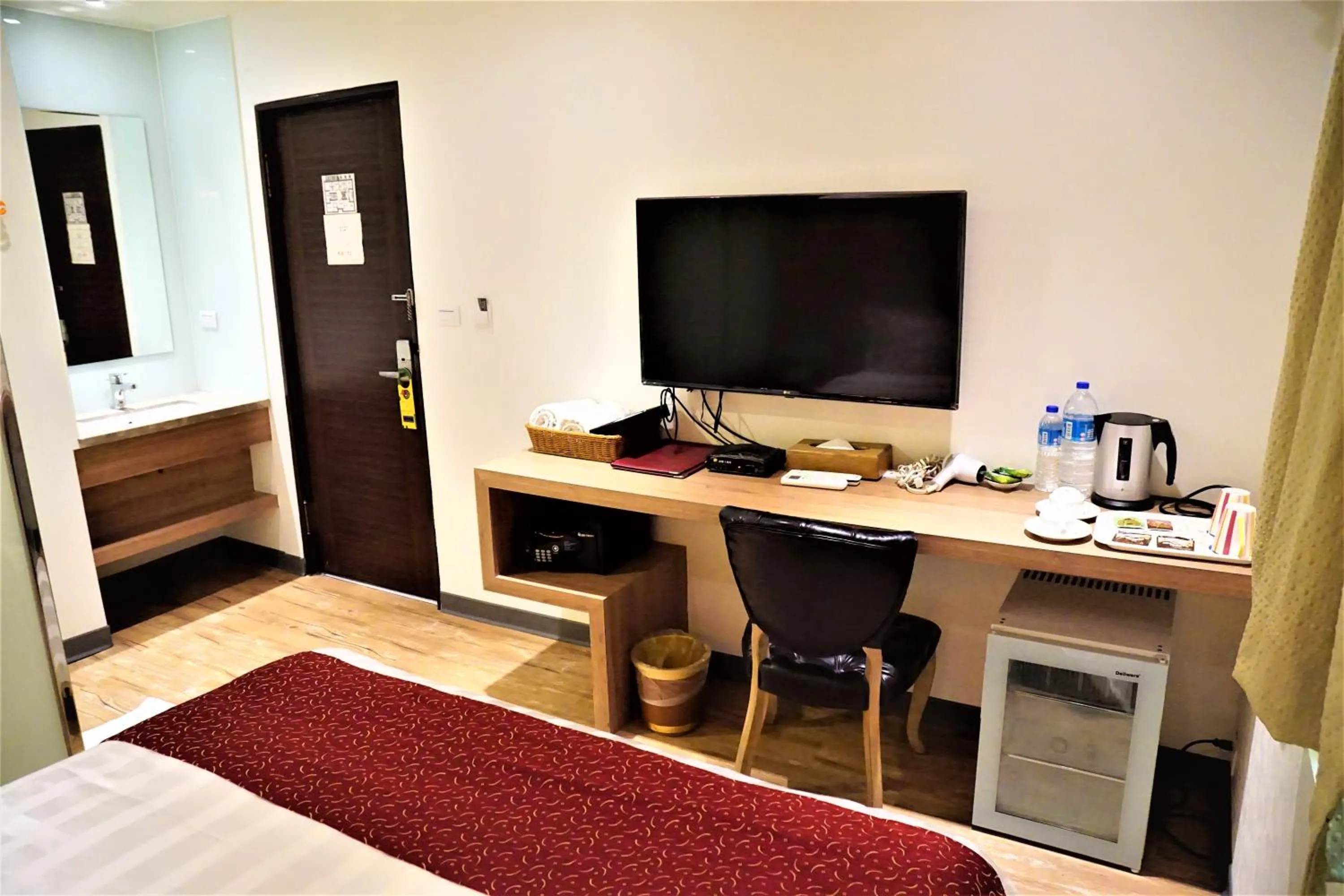 Bedroom, Bed in Dahshin Hotel