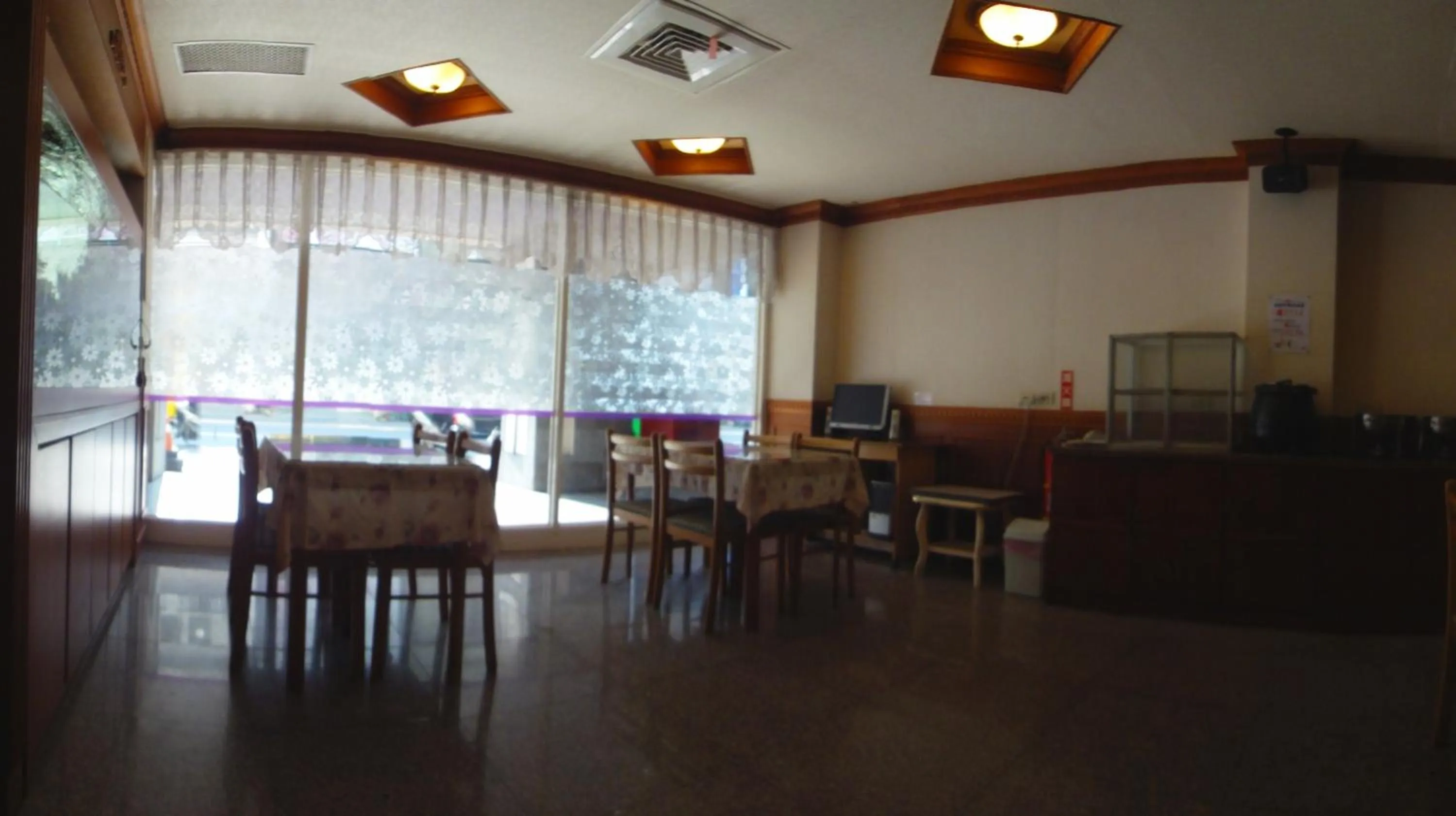Restaurant/places to eat in Hua Yue Hotel