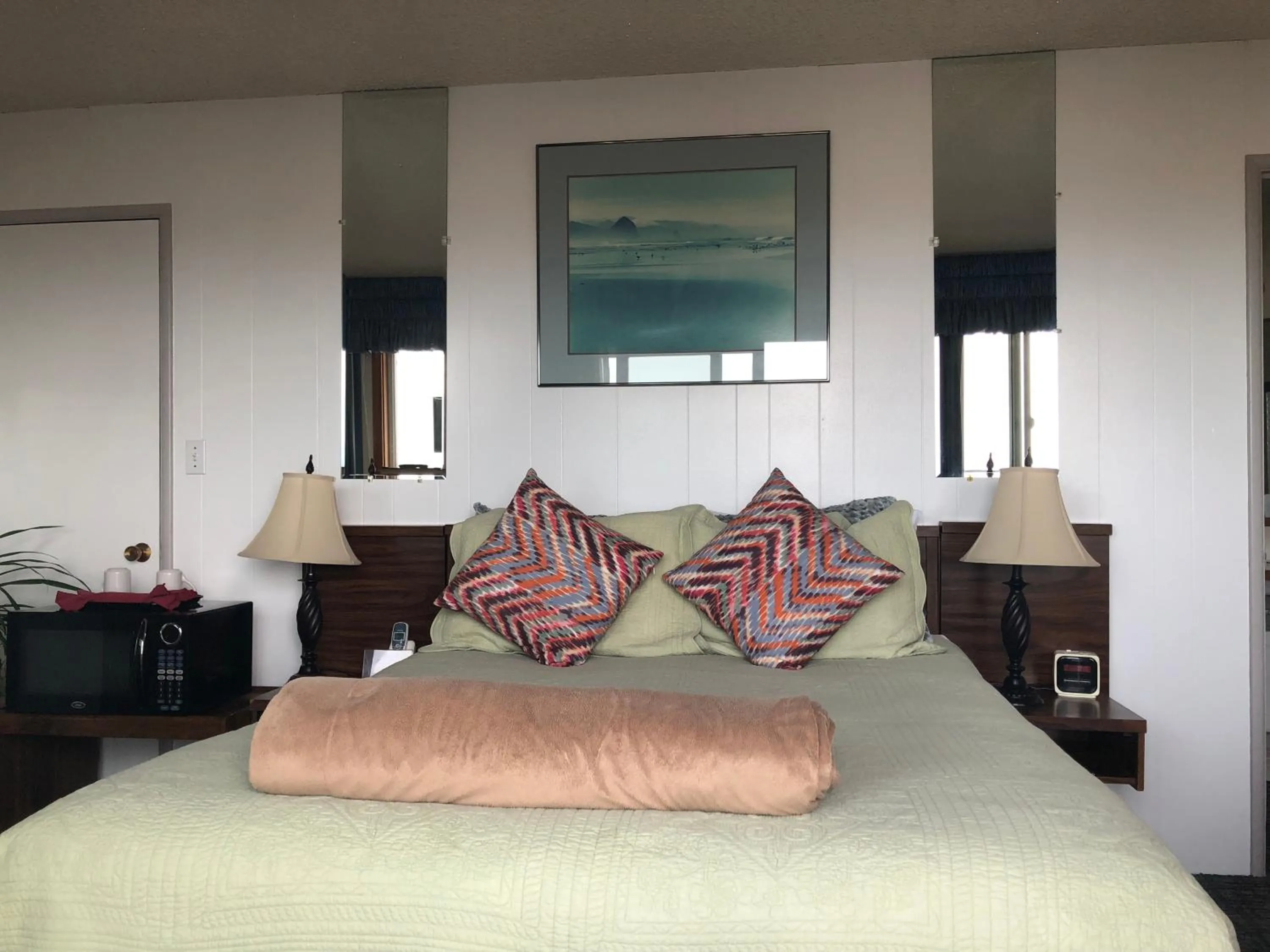 Bed in Webb's Scenic Surf