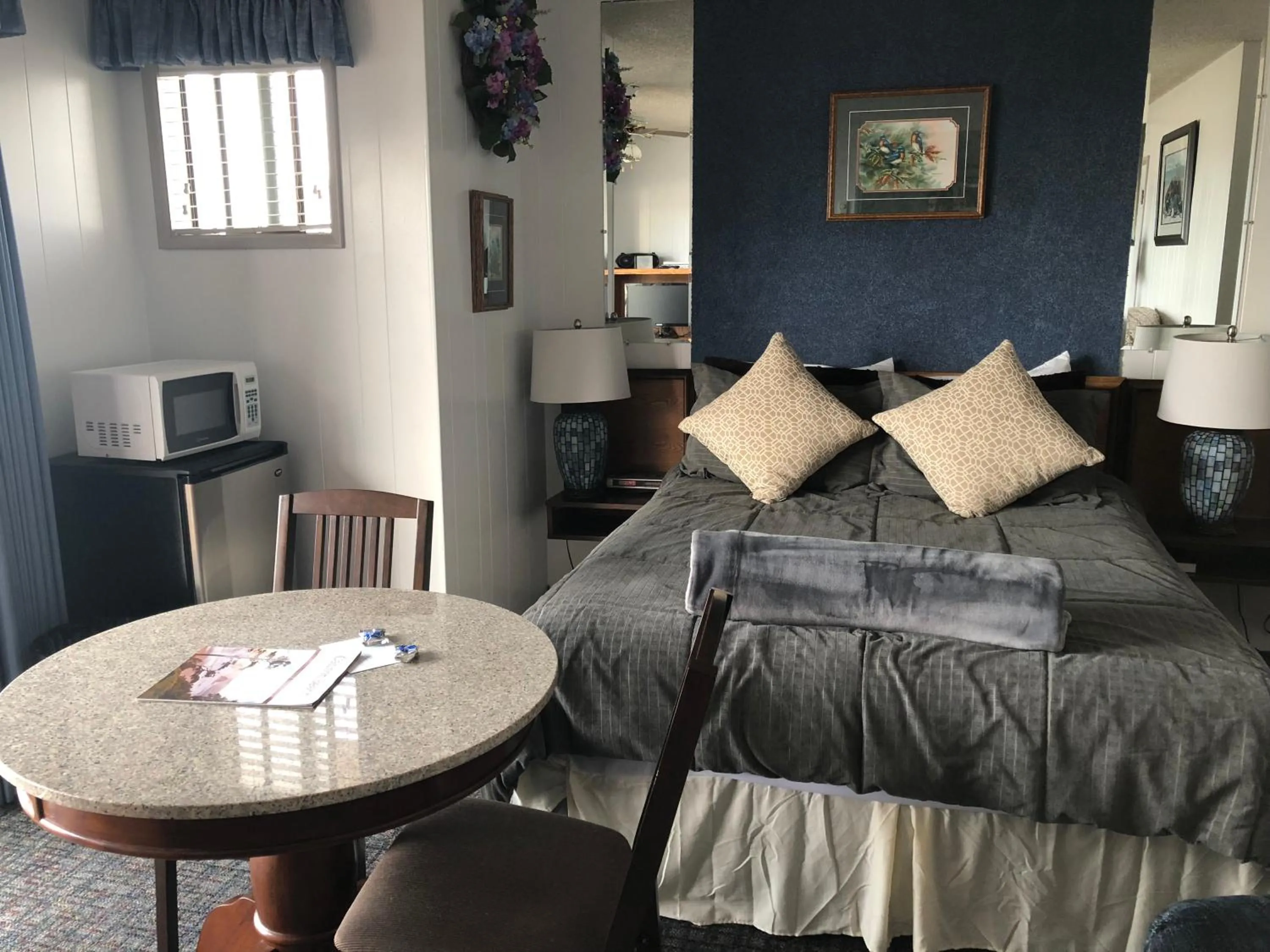 Bed in Webb's Scenic Surf