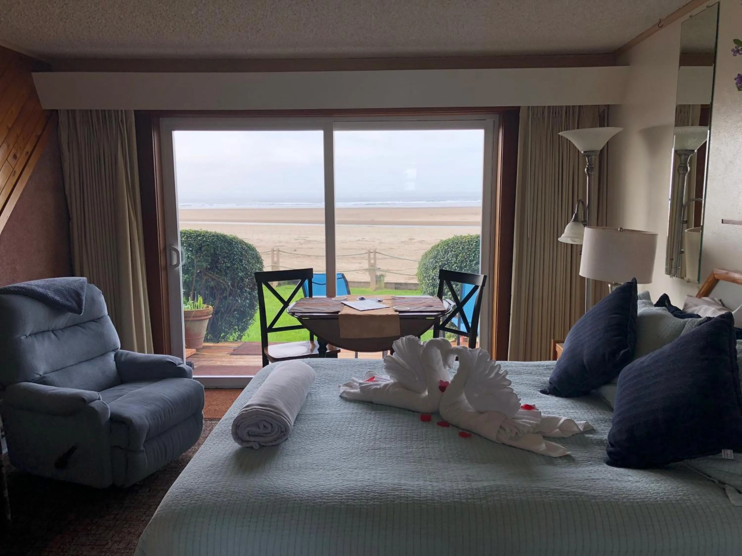 Bed in Webb's Scenic Surf