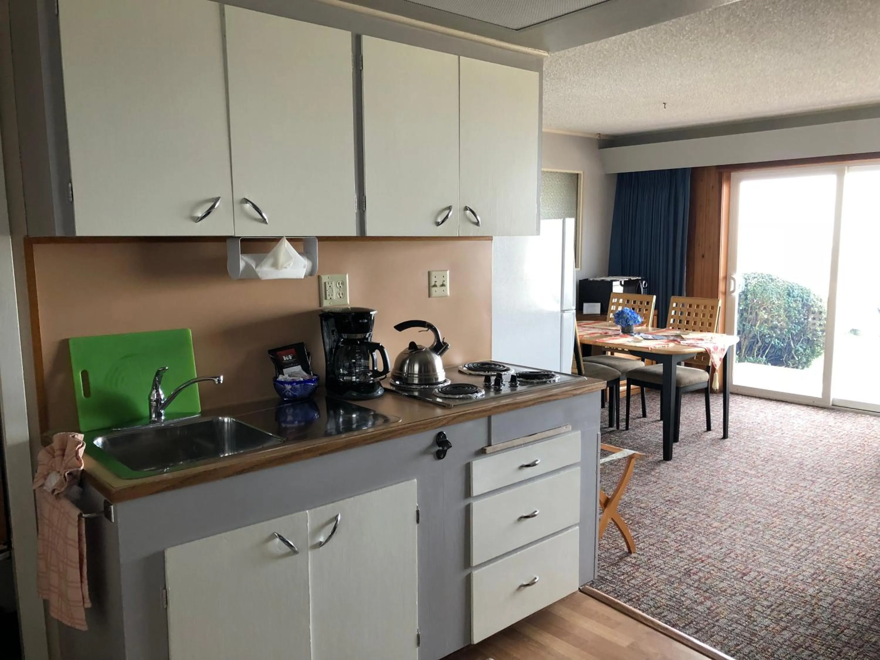 Kitchen or kitchenette in Webb's Scenic Surf