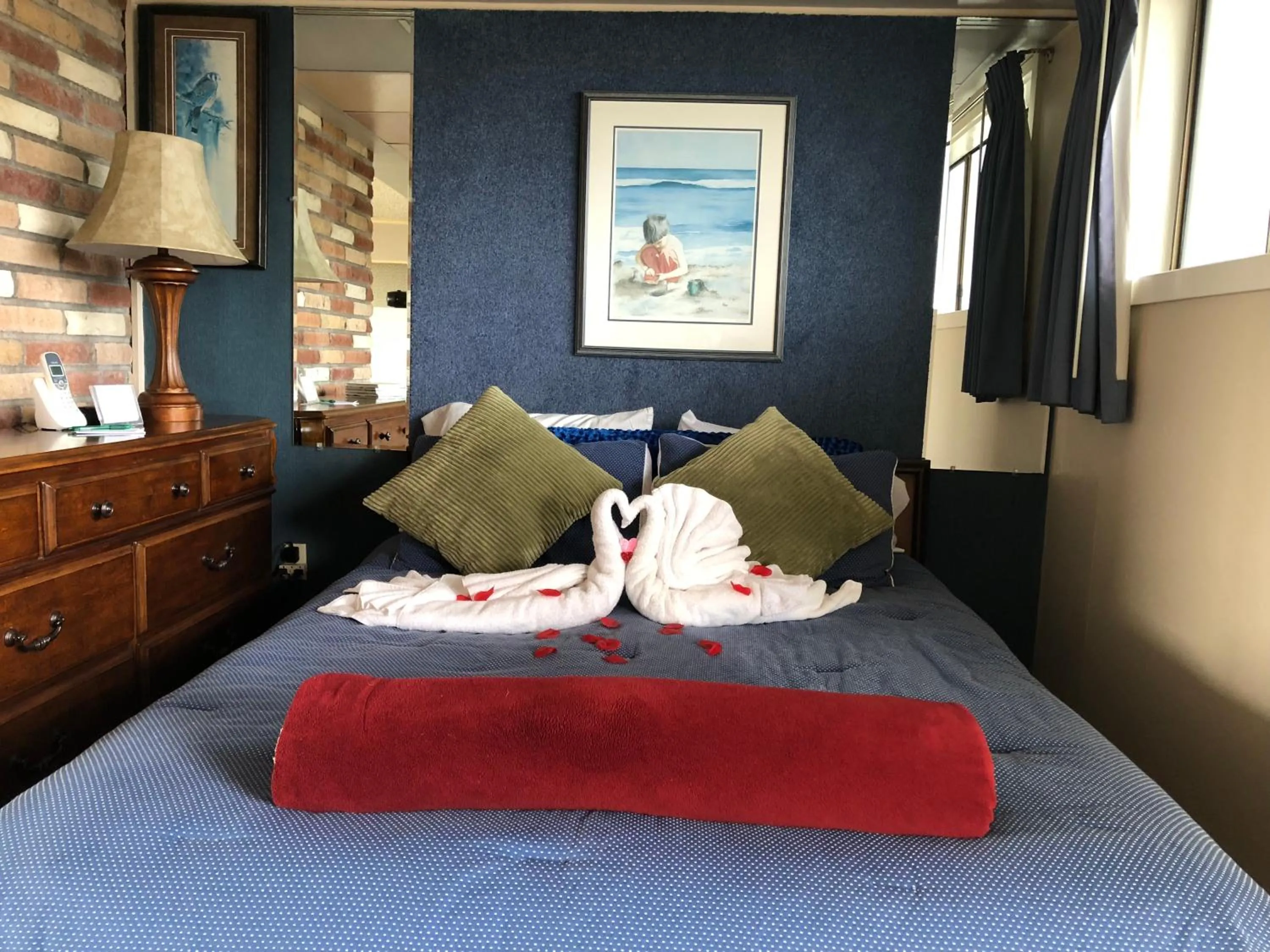 Decorative detail, Bed in Webb's Scenic Surf